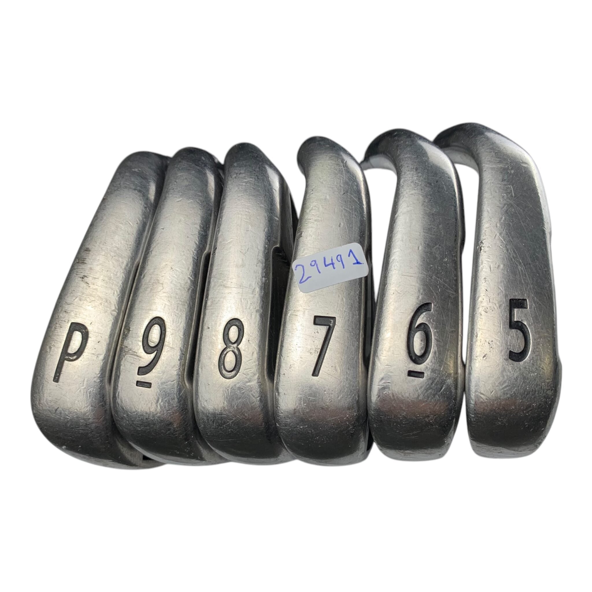 Titleist AP1 710 Jernsæt / Flex Regular / 5-PW / Grafit