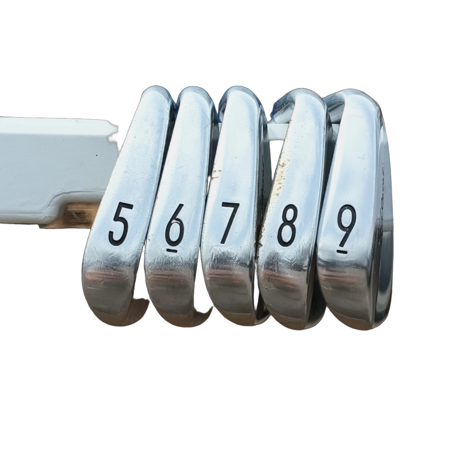 Titleist 620 Forged Jernsæt / 5-9i / Flex X-Stiff / Stål [model:birefnet-general] [bg:handrolled]