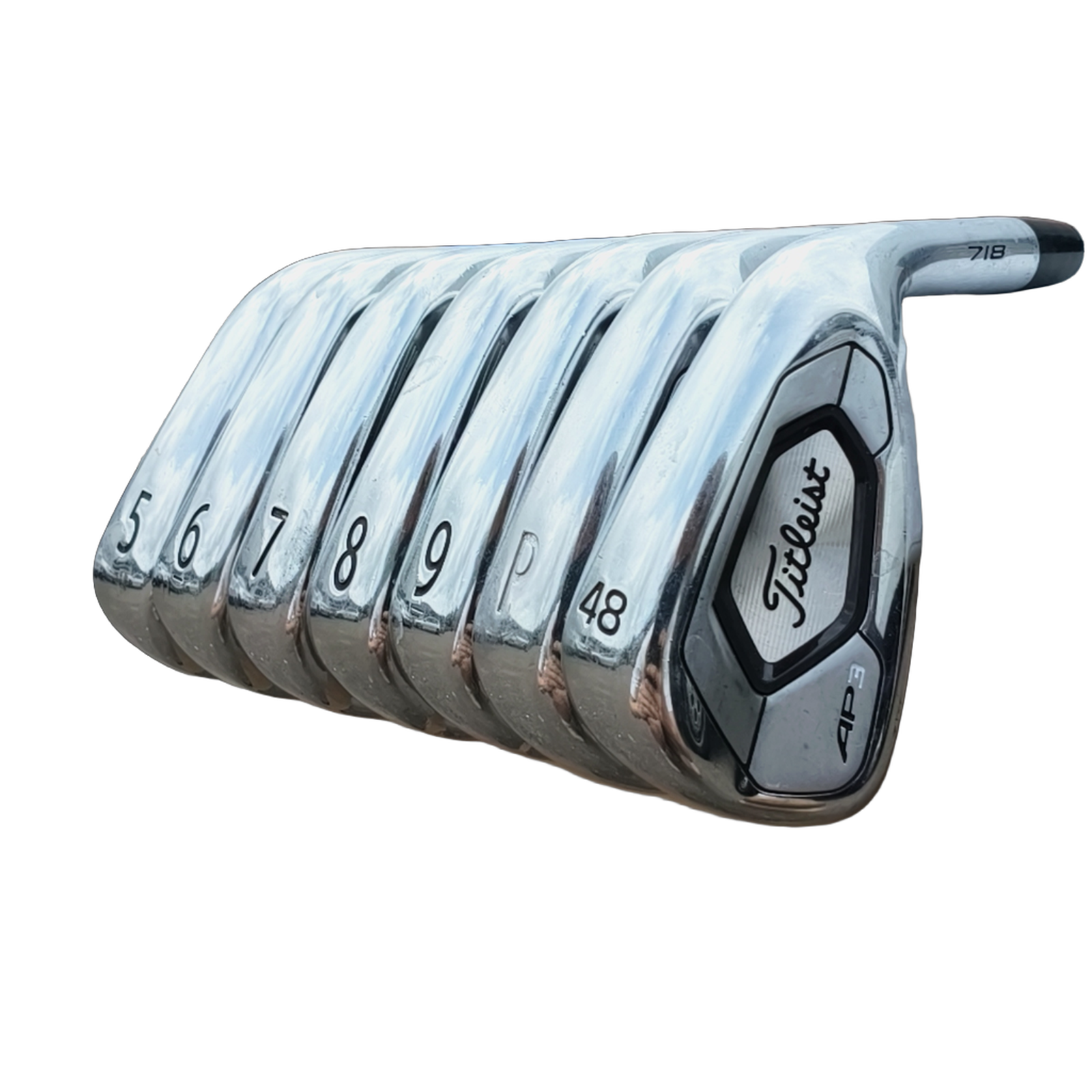 Titleist AP3 718 Jernsæt / 5-PW+GW / Flex Regular / Stål [model:birefnet-general] [bg:handrolled]