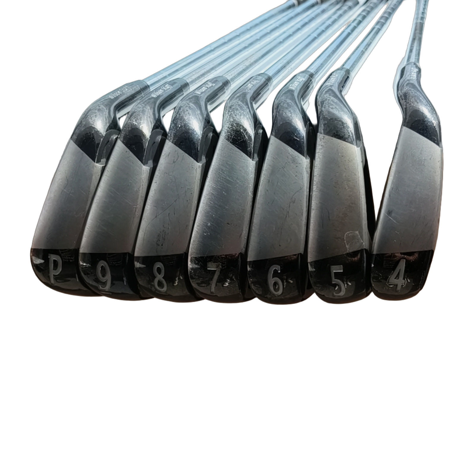 Wilson Staff C100 Jernsæt / 4-PW / Flex Regular / Stål [model:birefnet-general] [bg:handrolled]
