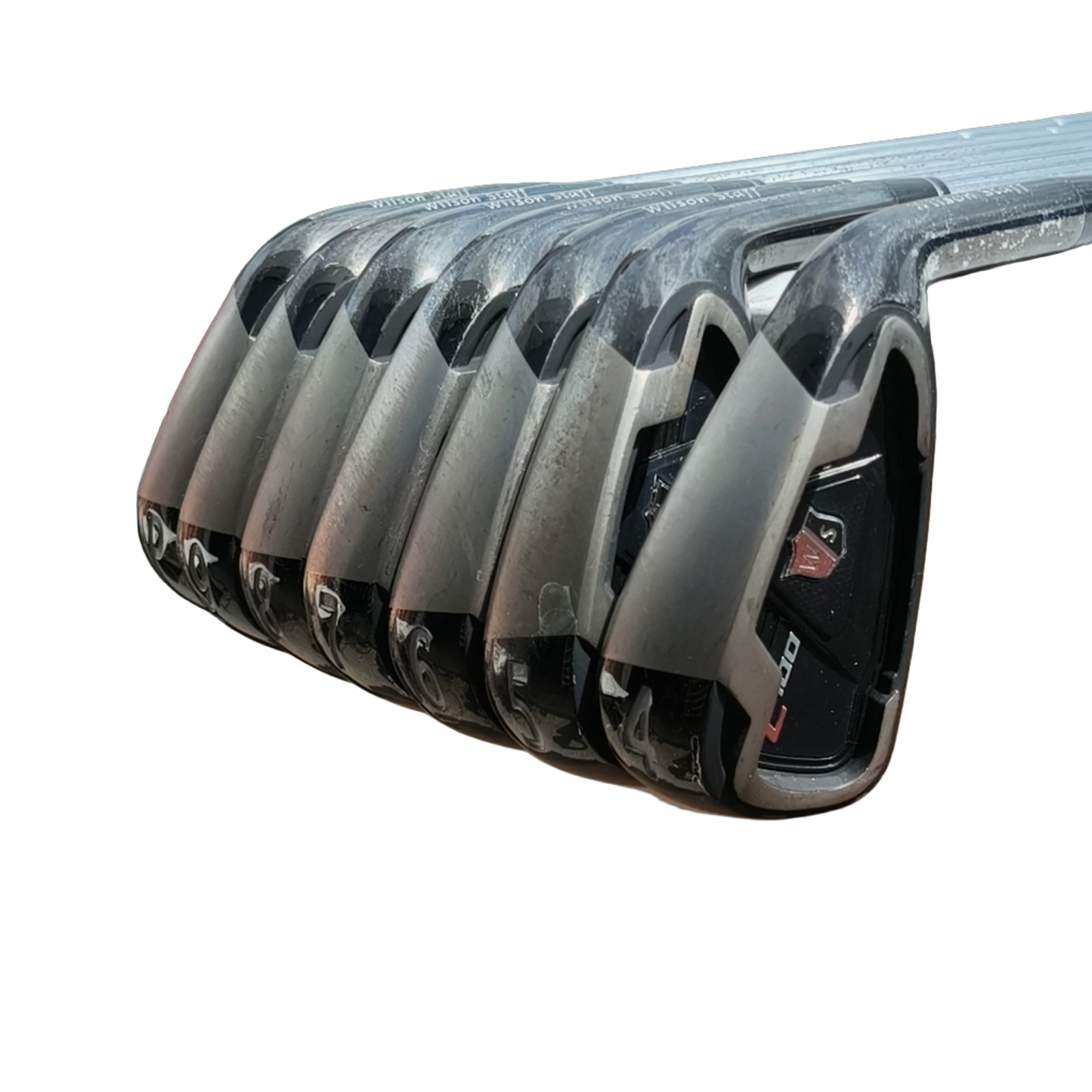 Wilson Staff C100 Jernsæt / 4-PW / Flex Regular / Stål [model:birefnet-general] [bg:handrolled]
