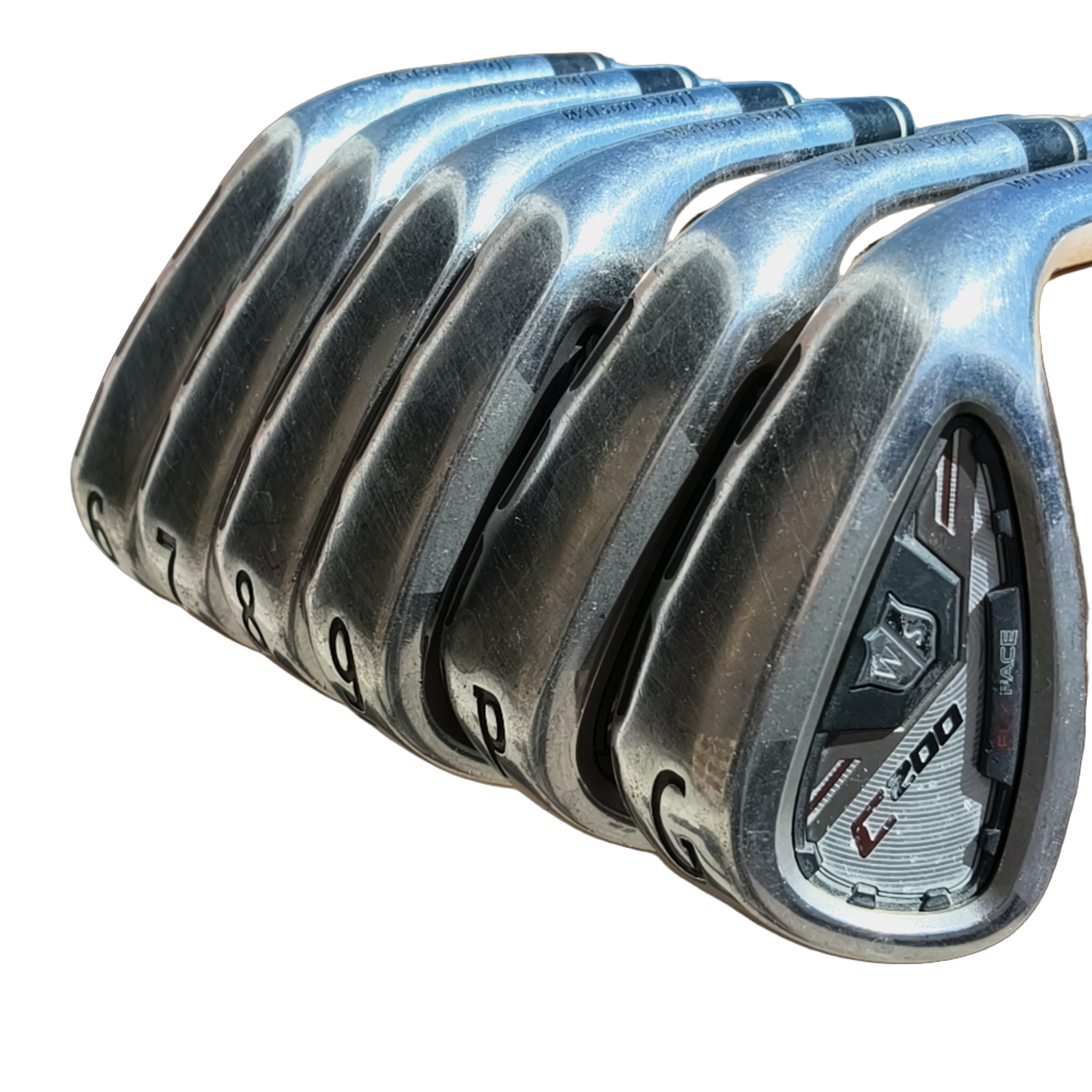 Wilson Staff C200 Jernsæt / 6-PW+GW / Flex Regular / Stål [model:birefnet-general] [bg:handrolled]