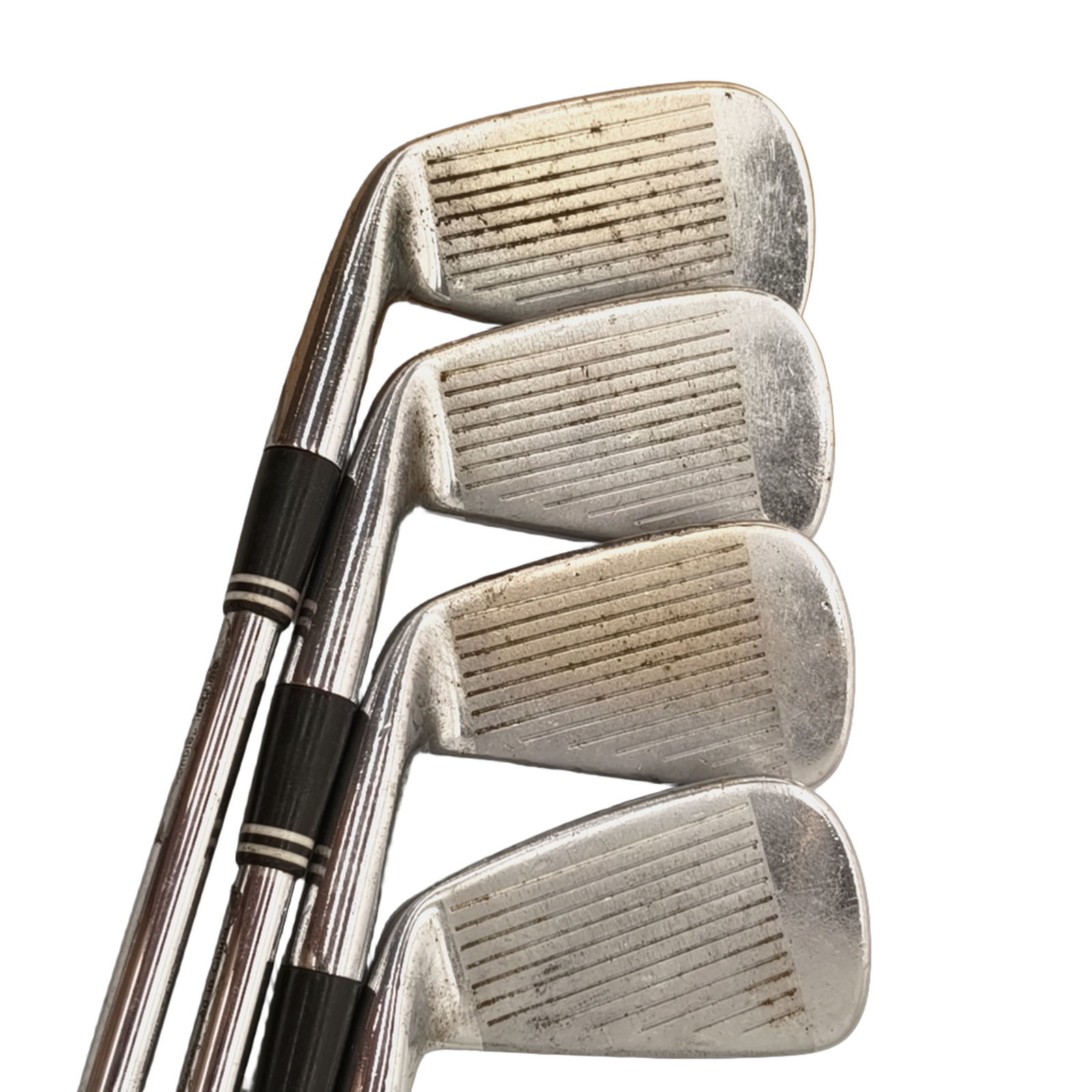 Cleveland Tour Action TA2 Jernsæt / 4-PW / Flex Stiff / Stål [model:birefnet-general] [bg:handrolled]