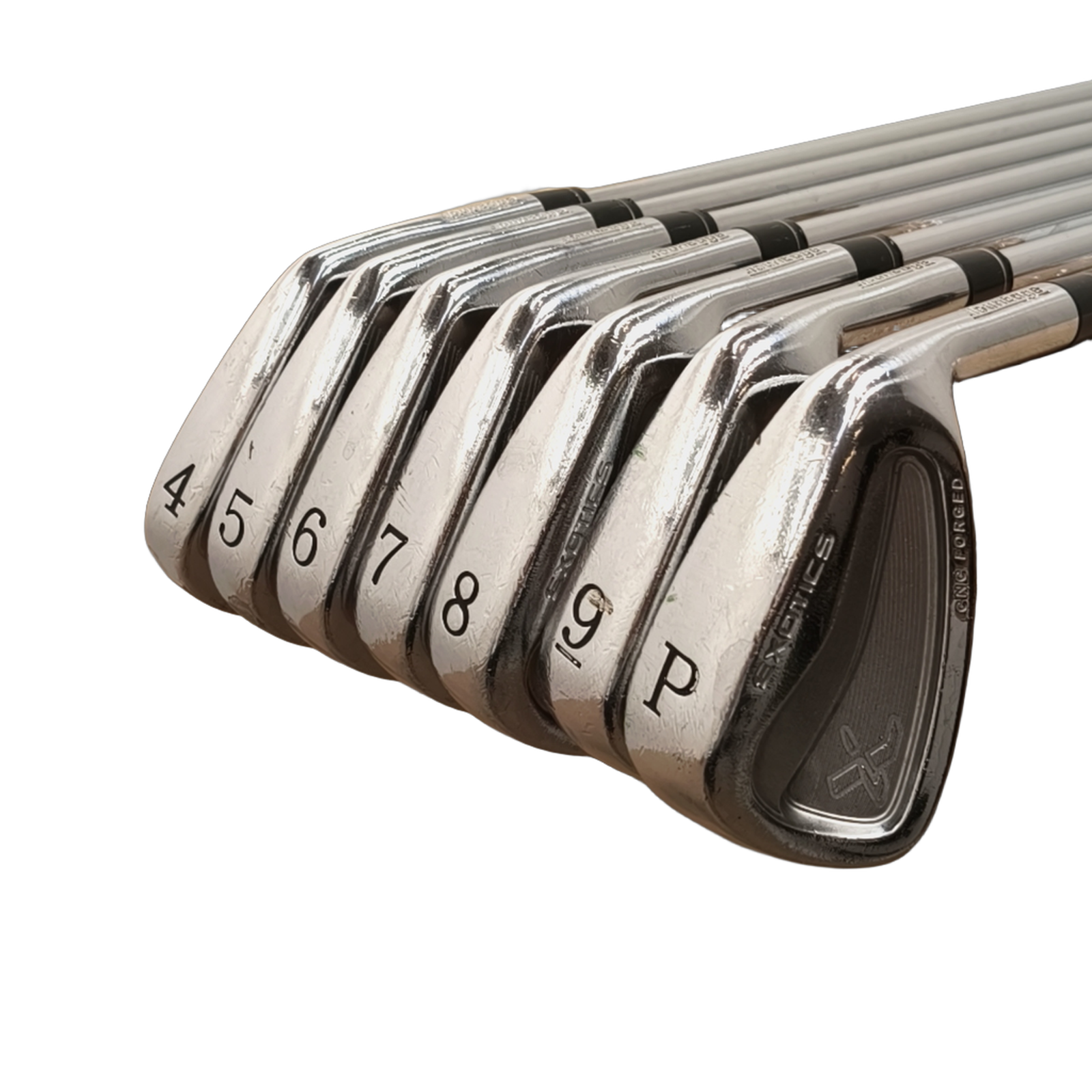 Tour Edge Exotics Jernsæt / 4-PW / Flex Stiff / Stål [model:birefnet-general] [bg:handrolled]