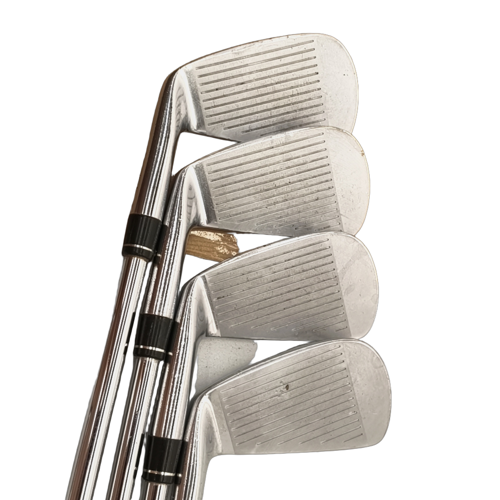 Tour Edge Exotics Jernsæt / 4-PW / Flex Stiff / Stål [model:birefnet-general] [bg:handrolled]