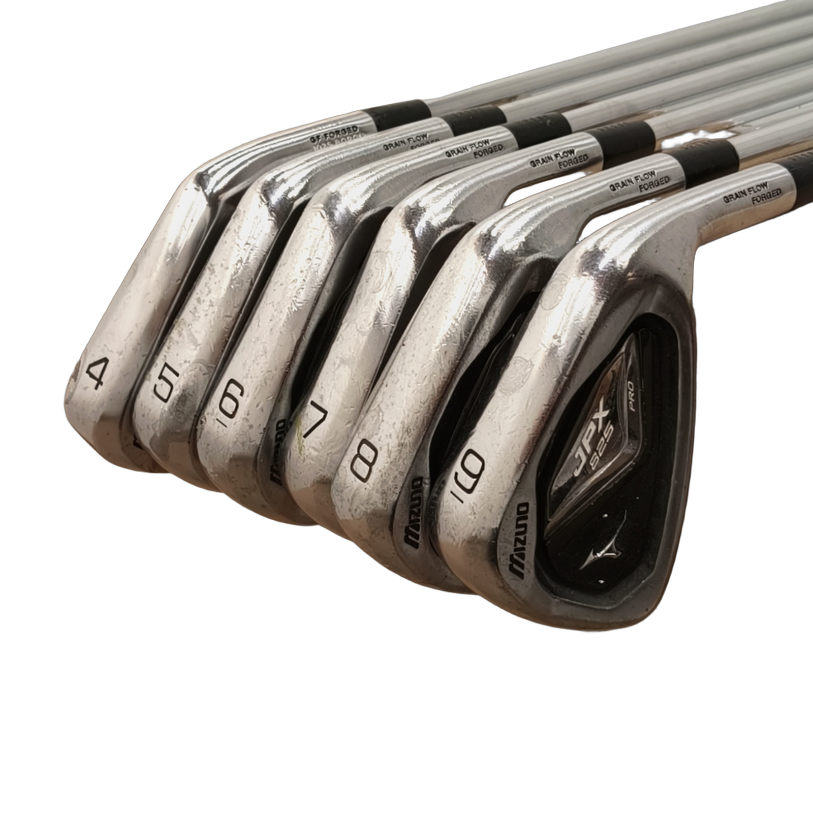 Mizuno JPX 825 Pro Jernsæt / 4-9i / Flex Regular / Stål [model:birefnet-general] [bg:handrolled]