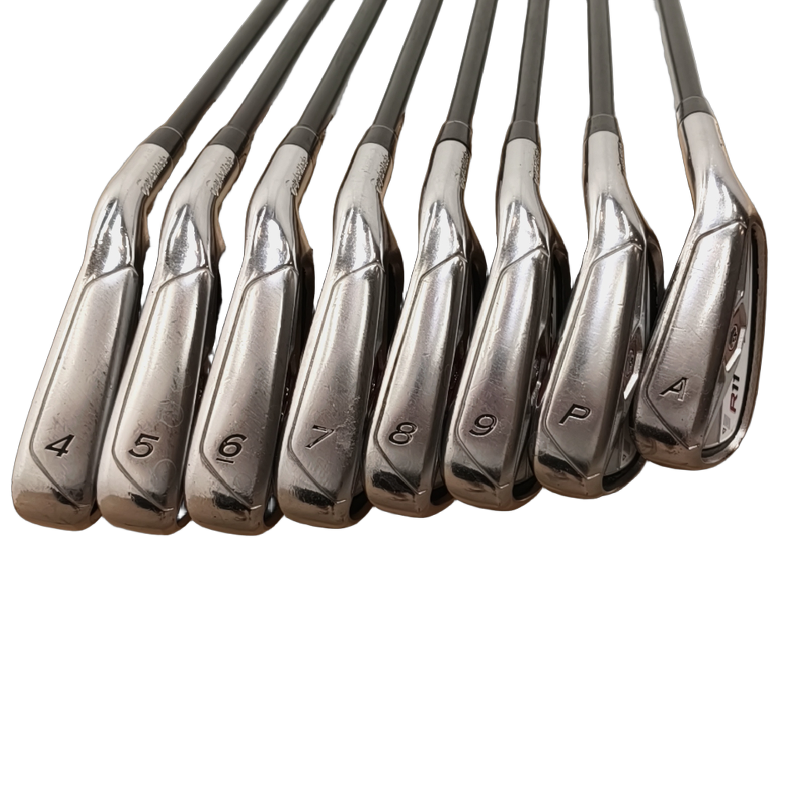 TaylorMade R11 Jernsæt / 4-PW+GW / Flex Regular / Grafit [model:birefnet-general] [bg:handrolled]