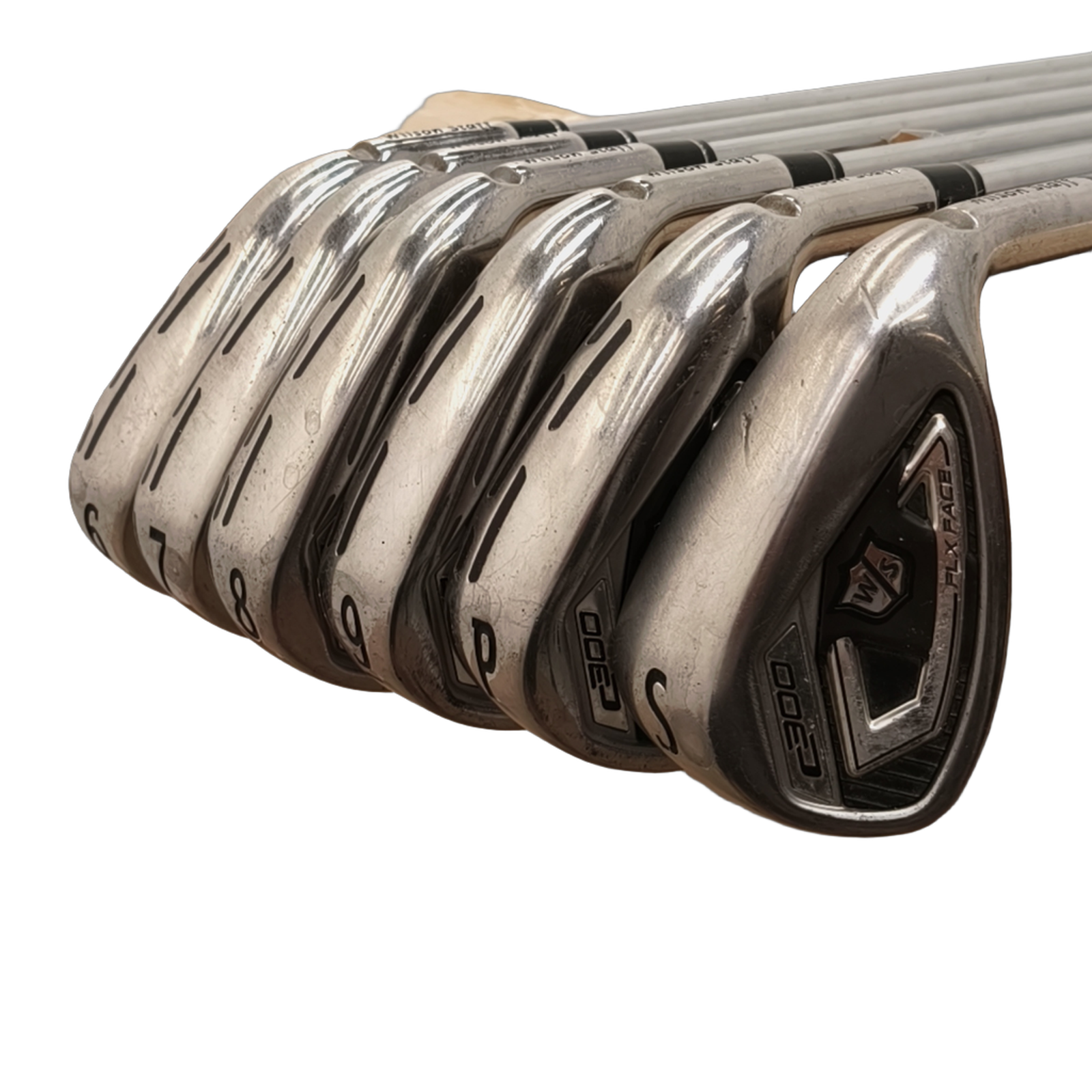 Wilson Staff C300 Jernsæt / 6-PW+SW / Flex Regular / Stål [model:birefnet-general] [bg:handrolled]