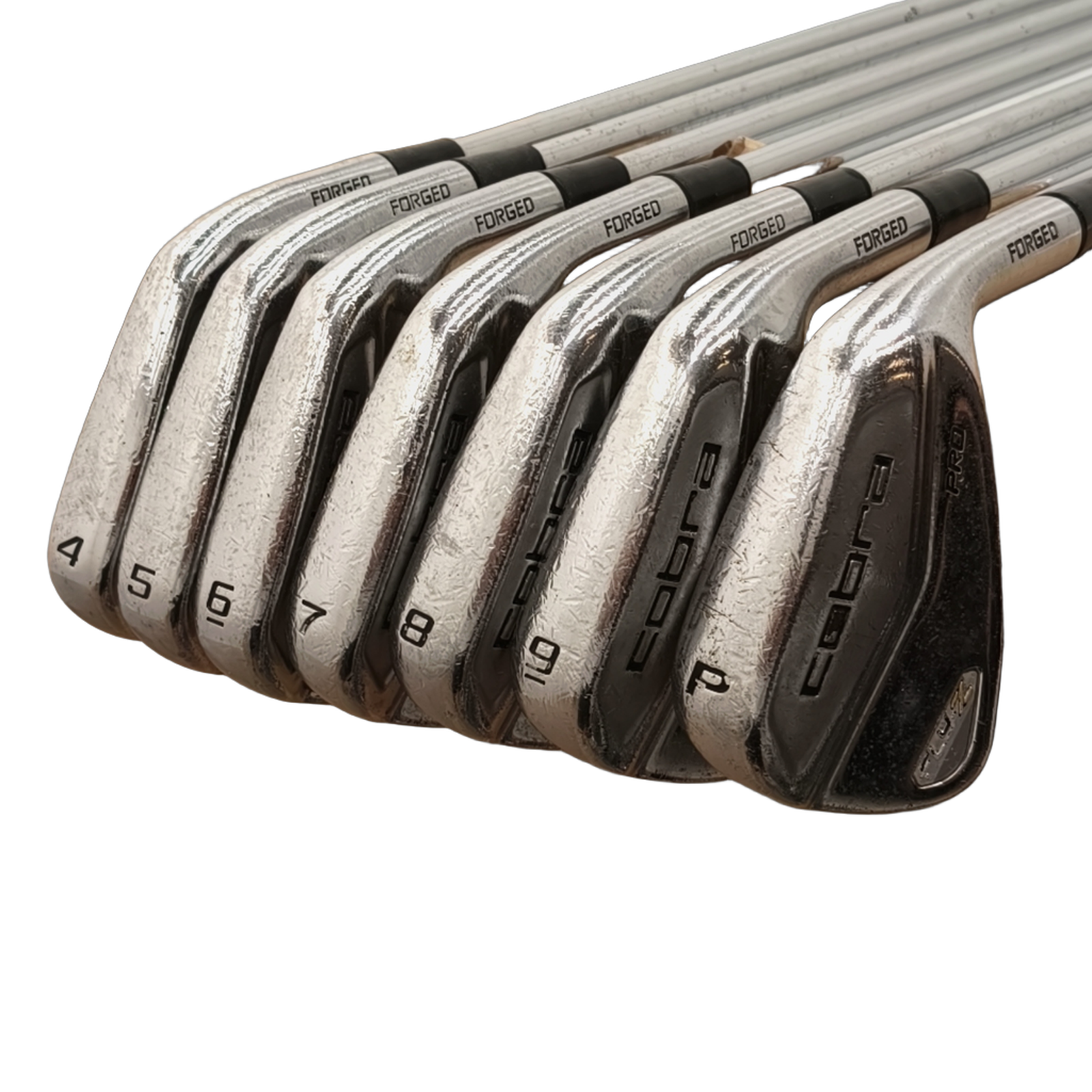 Cobra Fly-Z Pro Jernsæt / 4-PW / Flex Stiff / Stål [model:birefnet-general] [bg:handrolled]