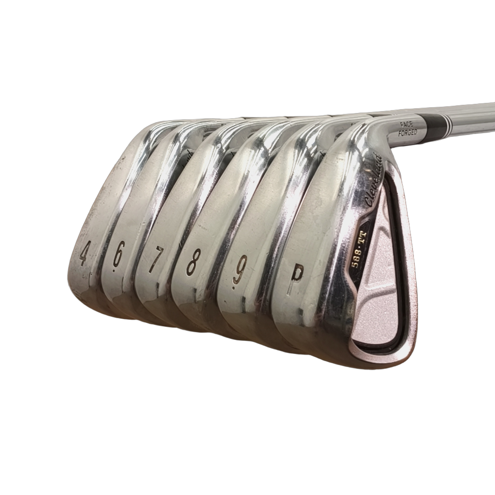 Cleveland 588 TT Jernsæt / 4i+6-PW / Flex Stiff / Stål [model:birefnet-general] [bg:handrolled]