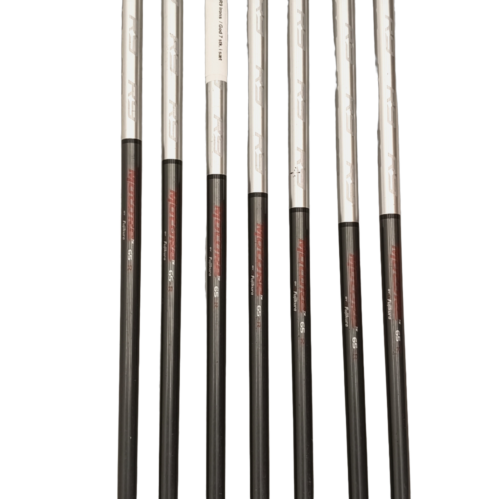 TaylorMade R9 Jernsæt / 5-PW+SW / Flex Regular / Grafit [model:birefnet-general] [bg:handrolled]