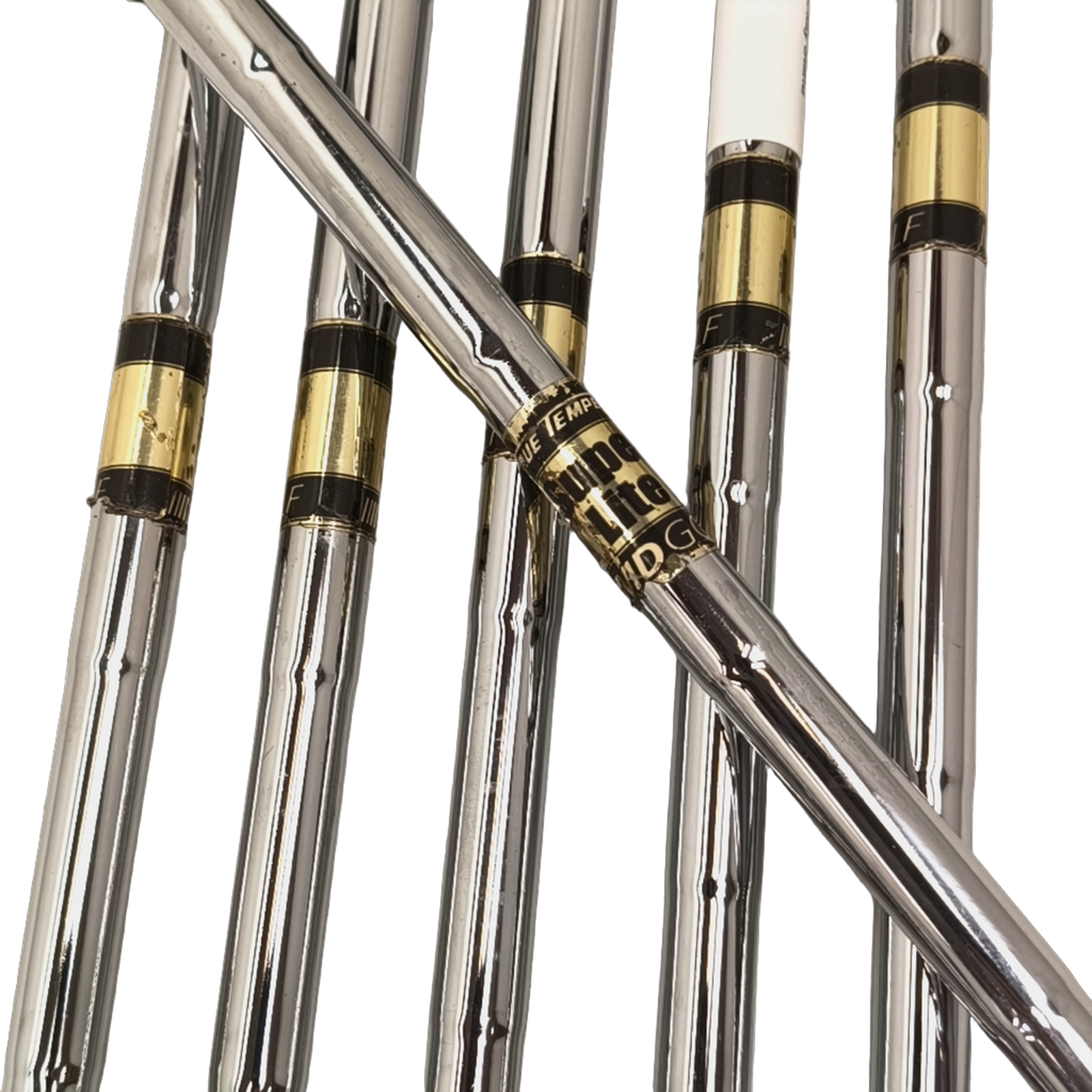 MD Golf Blackhawk Jernsæt / 6-PW+SW / Flex Regular / Stål [model:birefnet-general] [bg:handrolled]