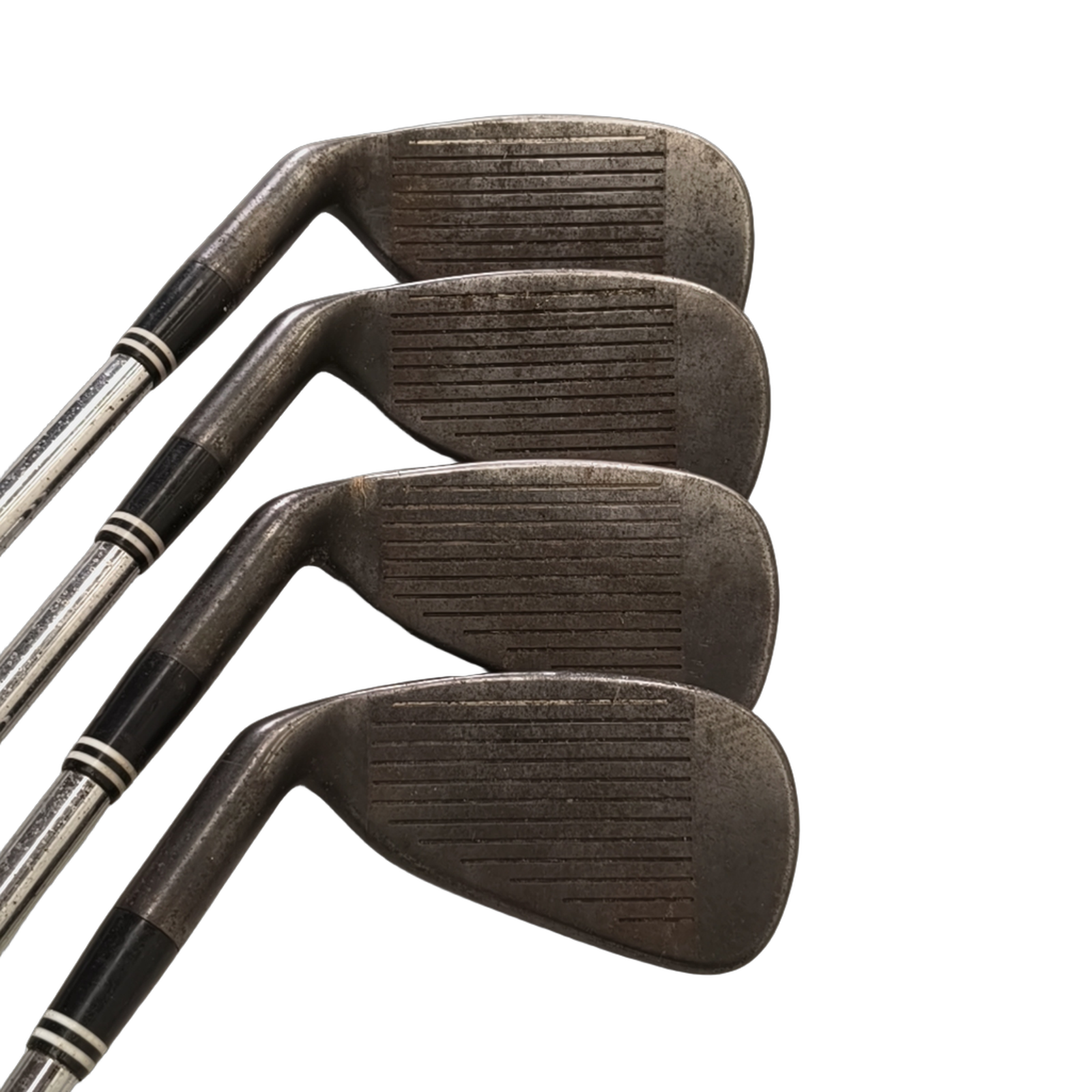 Cleveland Tour Action TA5 Jernsæt / 3-PW / Flex Stiff / Stål [model:birefnet-general] [bg:handrolled]