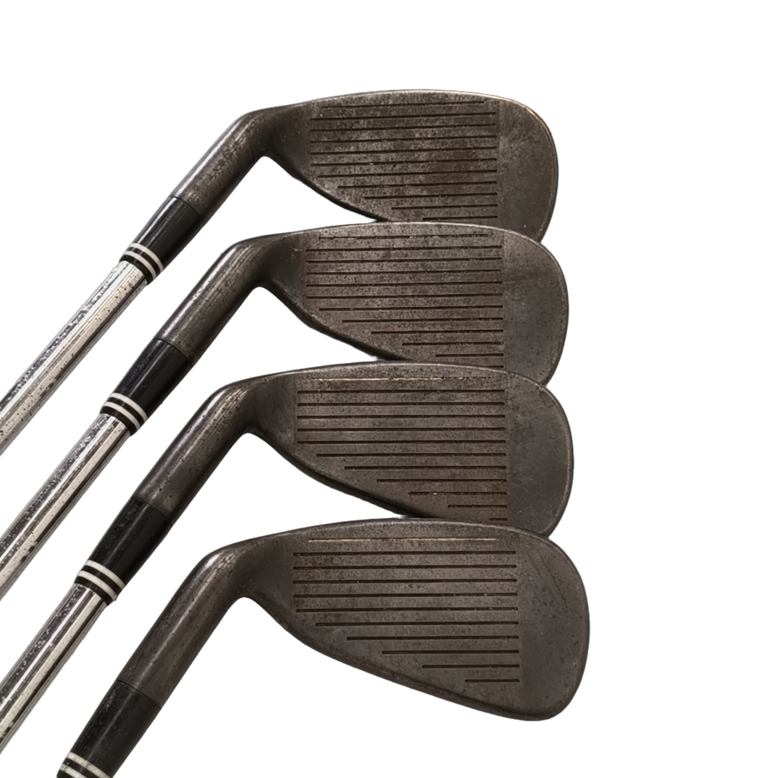 Cleveland Tour Action TA5 Jernsæt / 3-PW / Flex Stiff / Stål [model:birefnet-general] [bg:handrolled]