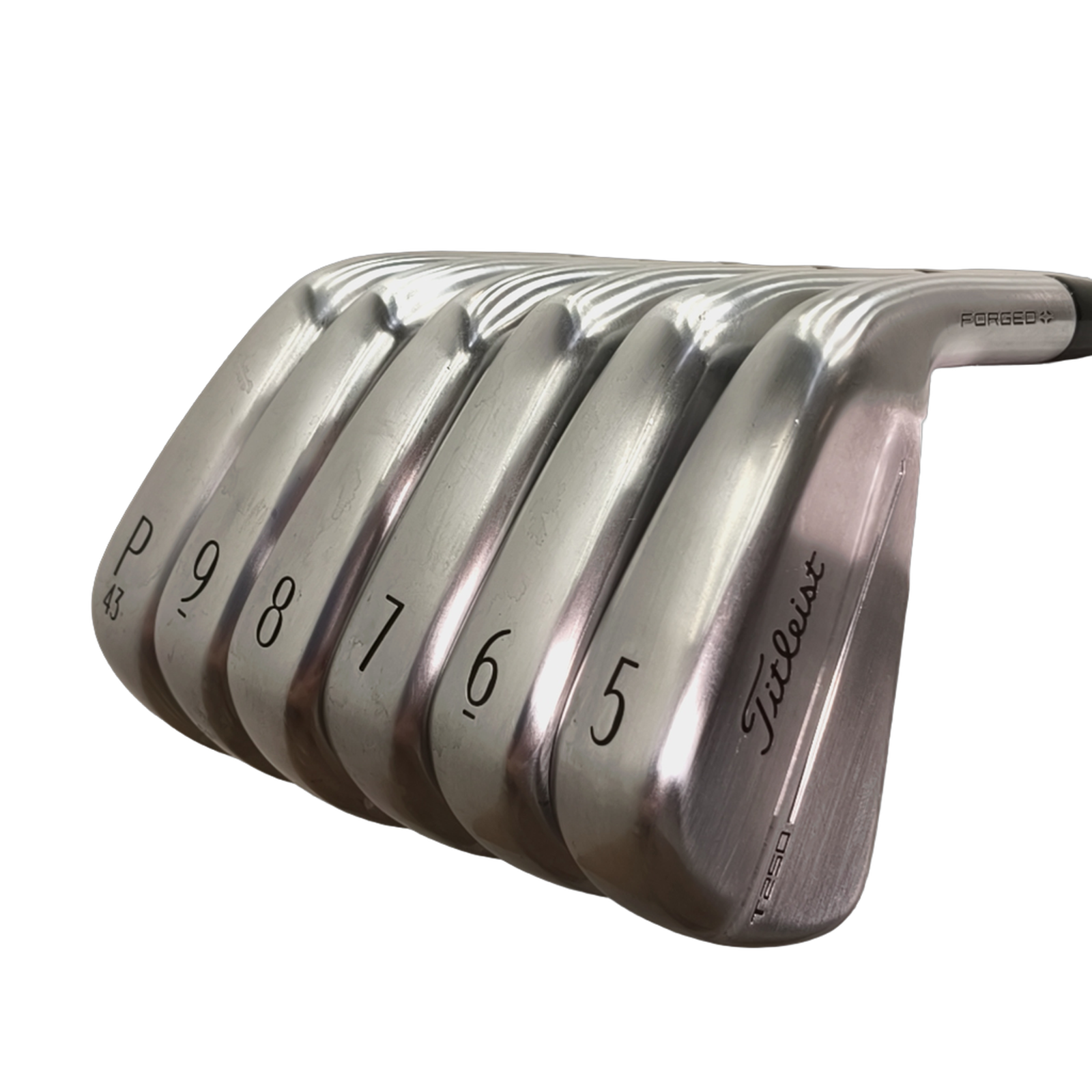 Titleist T250 Jernsæt / 5-PW / Flex Regular / Stål [model:birefnet-general] [bg:handrolled]