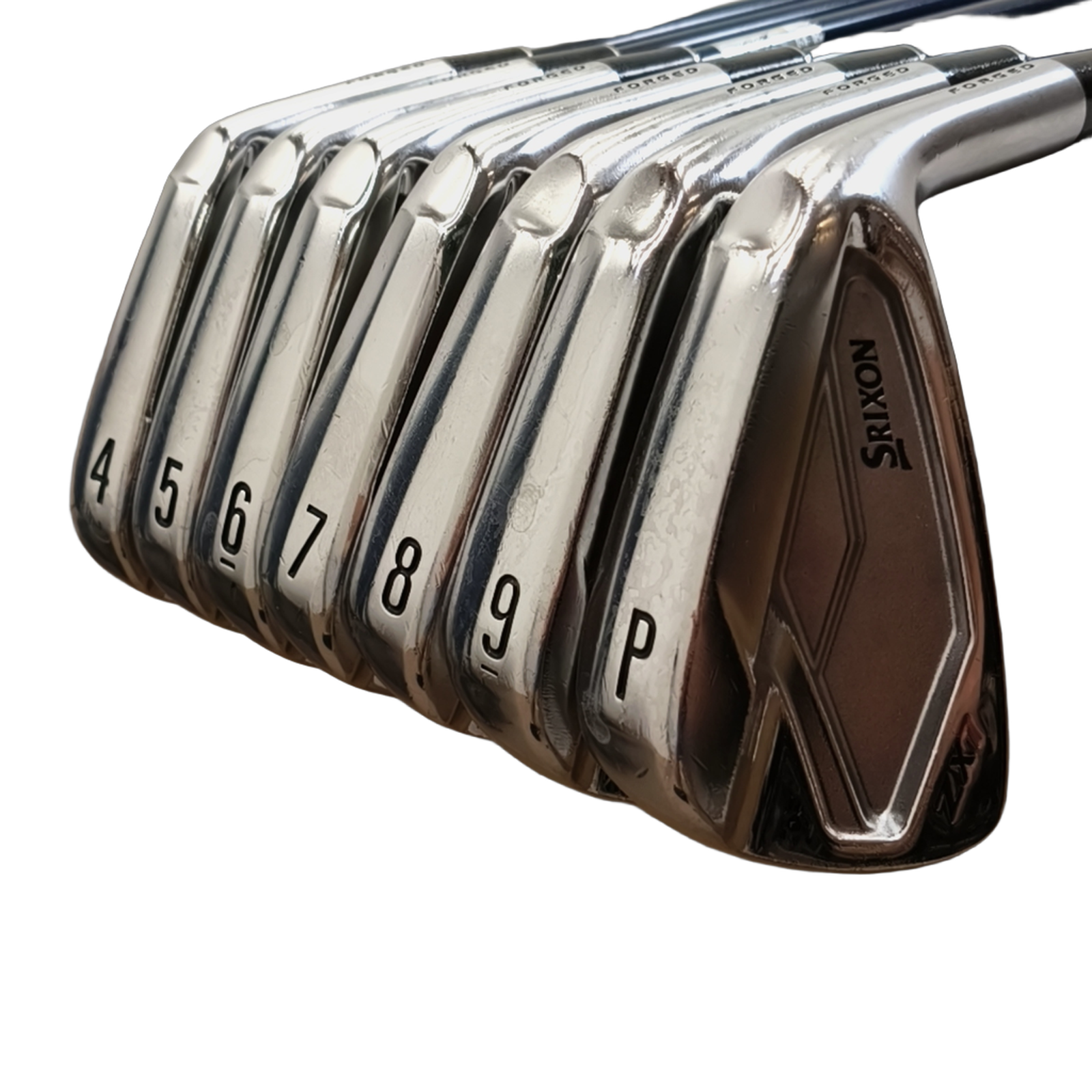 Srixon ZX7 Jernsæt / 4-PW / Flex Regular / Grafit [model:birefnet-general] [bg:handrolled]