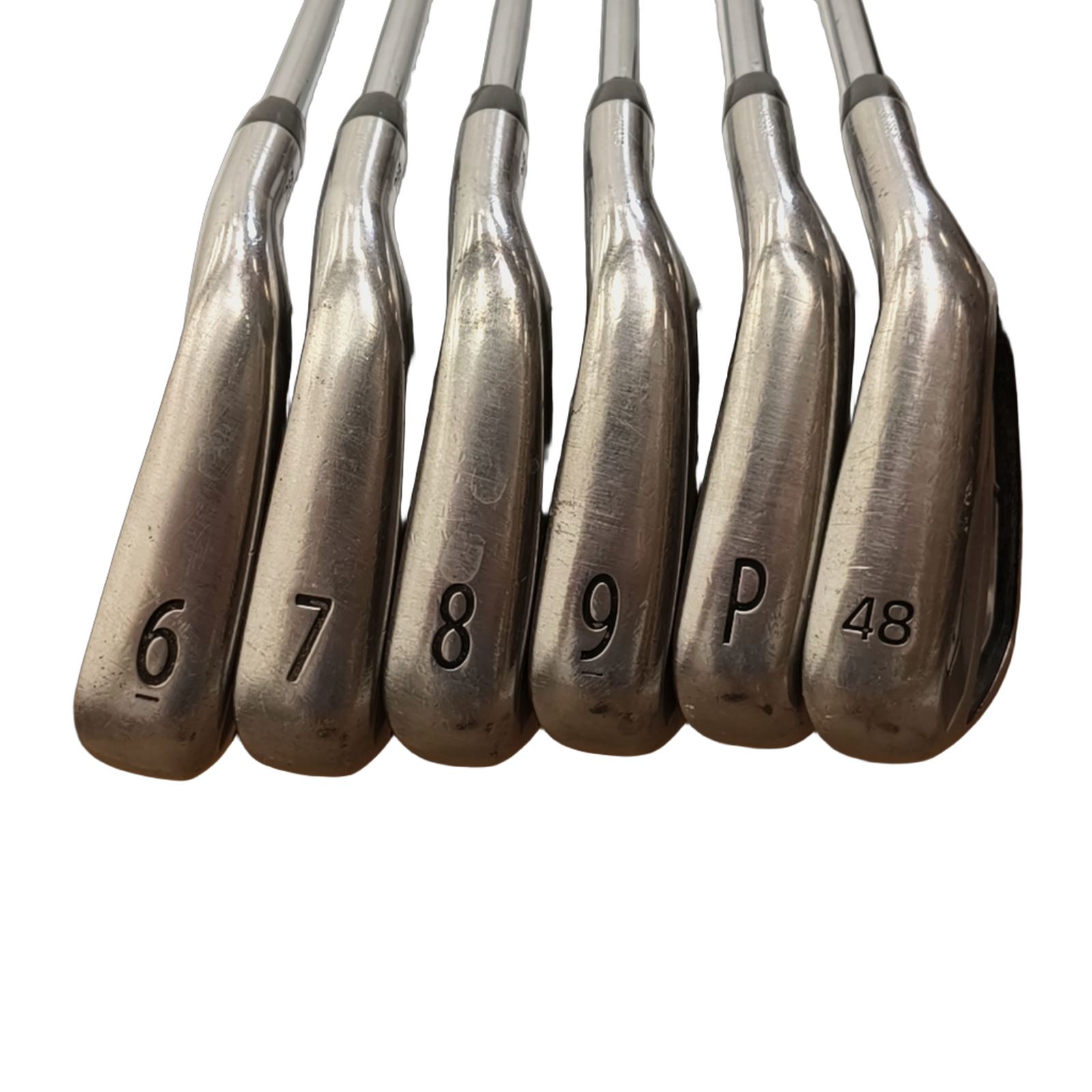 Titleist AP1 718 Jernsæt / 6-PW+GW / Flex Regular / Stål [model:birefnet-general] [bg:handrolled]
