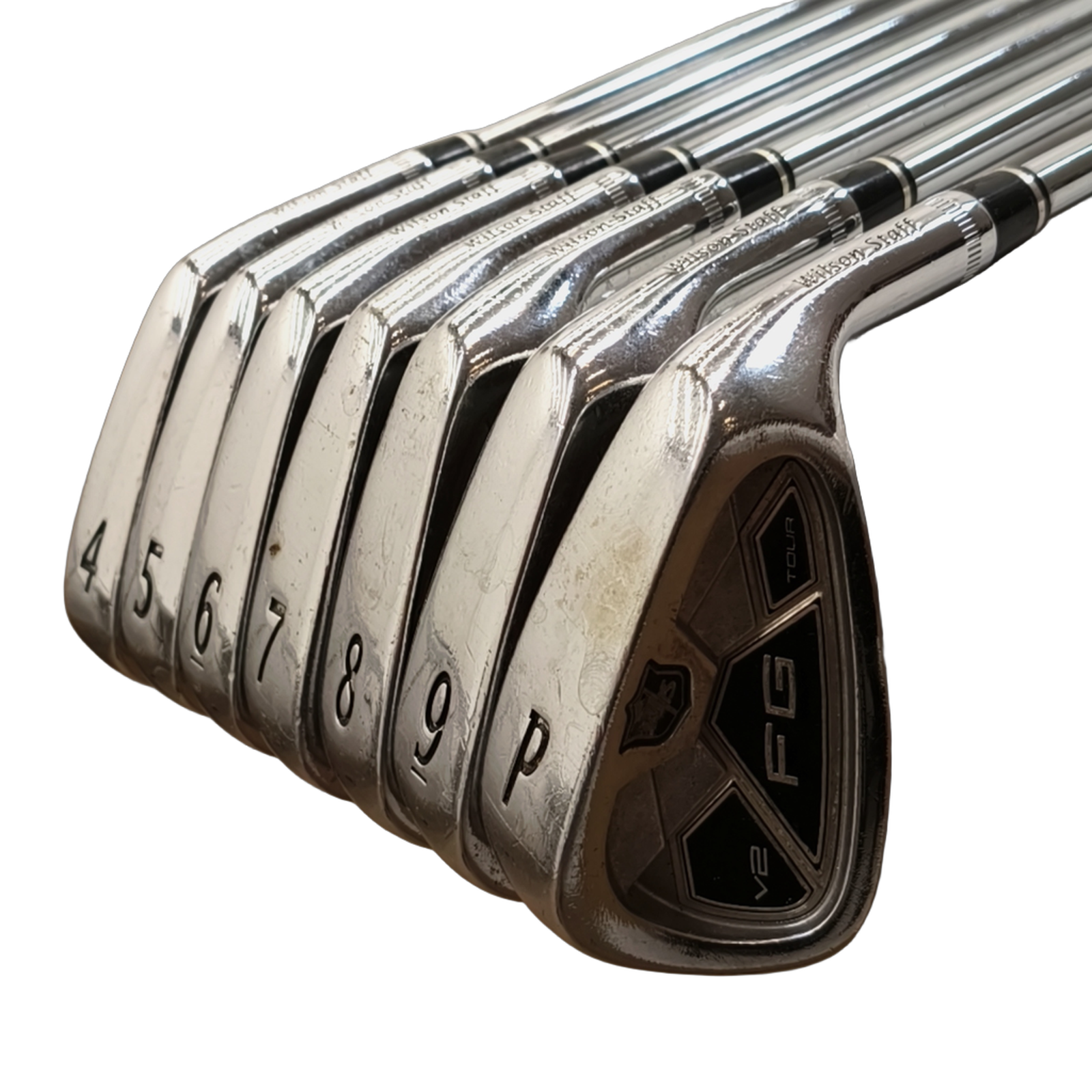 Wilson Staff FG Tour V2 Jernsæt / 4-PW / Flex Regular / Stål [model:birefnet-general] [bg:handrolled]