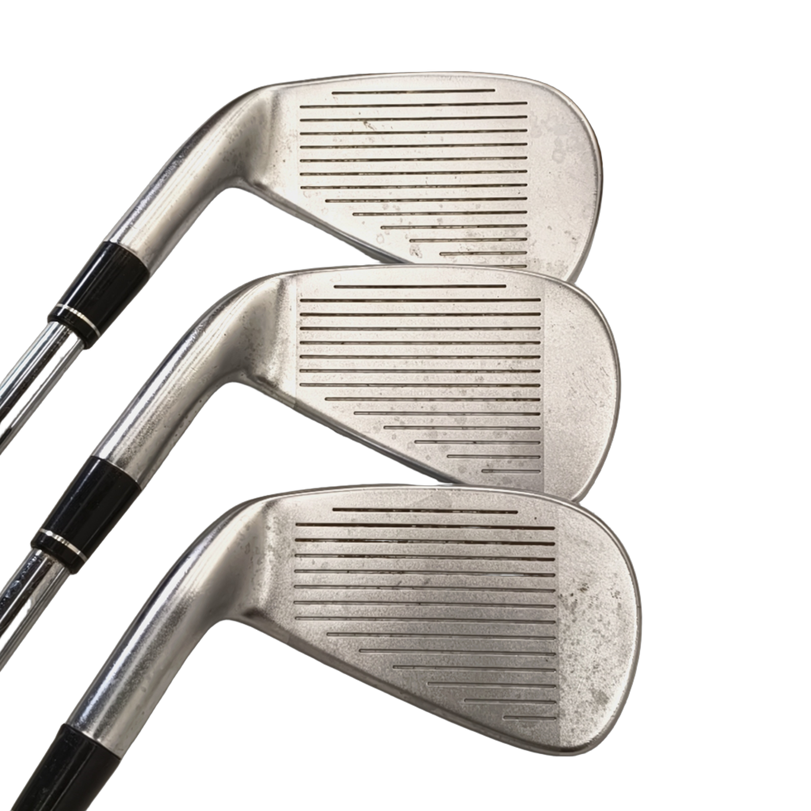 TaylorMade R9 Jernsæt / 4-9i / Flex Regular / Stål [model:birefnet-general] [bg:handrolled]