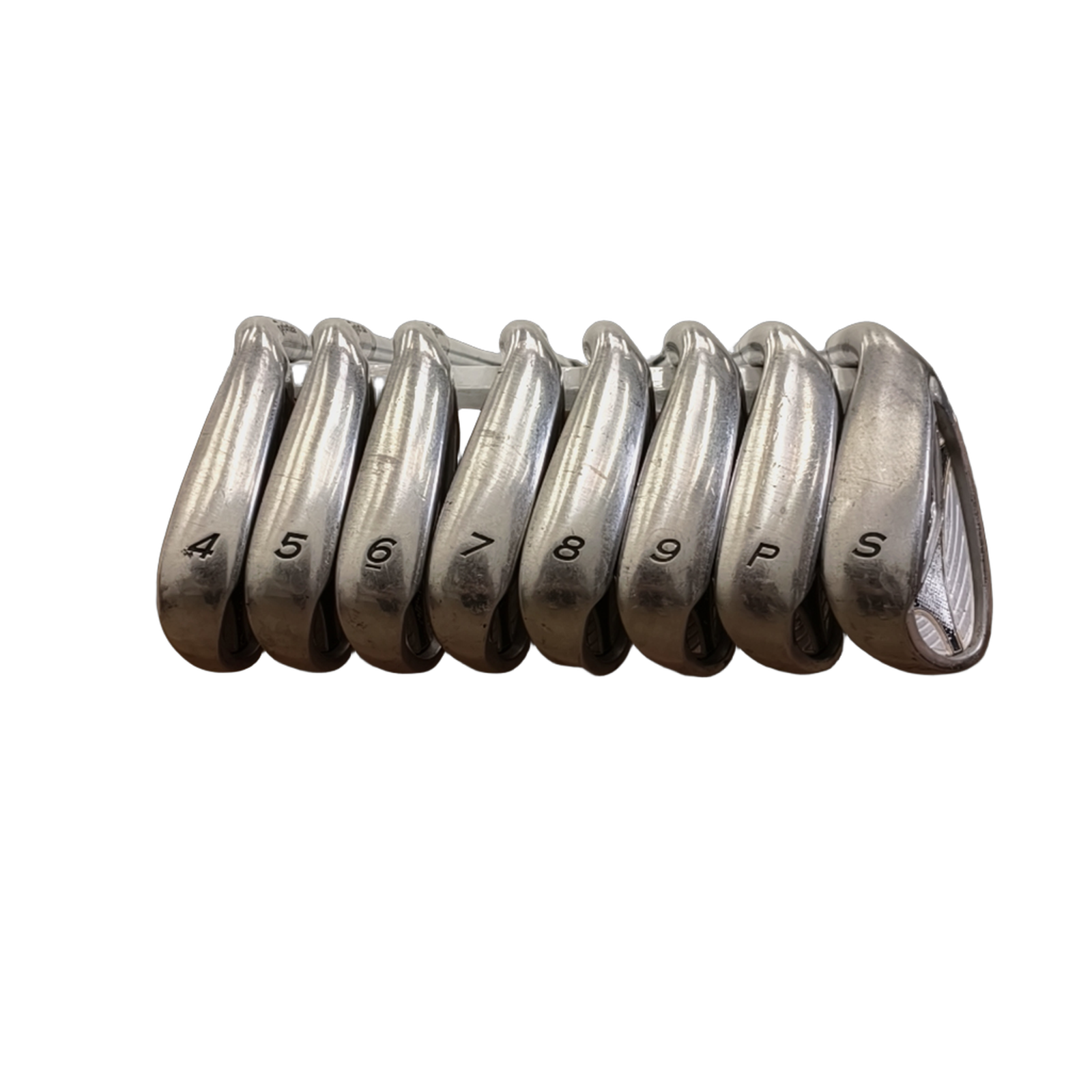 TaylorMade R7 Jernsæt / 4-PW+SW / Flex Regular / Stål [model:birefnet-general] [bg:handrolled]