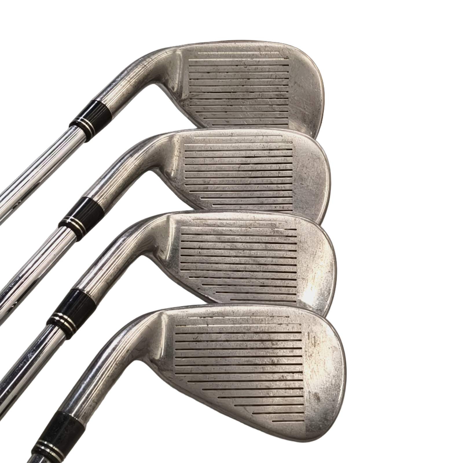 TaylorMade R7 Jernsæt / 4-PW+SW / Flex Regular / Stål [model:birefnet-general] [bg:handrolled]