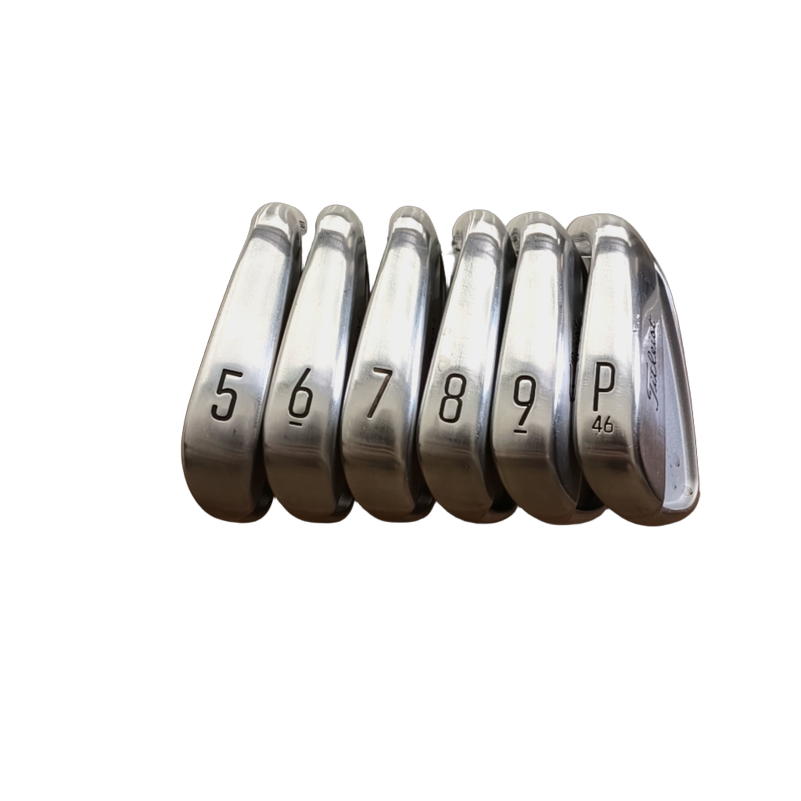 Titleist T100 Gen. 3 Jernsæt / 5-PW / Flex Stiff / Stål [model:birefnet-general] [bg:handrolled]