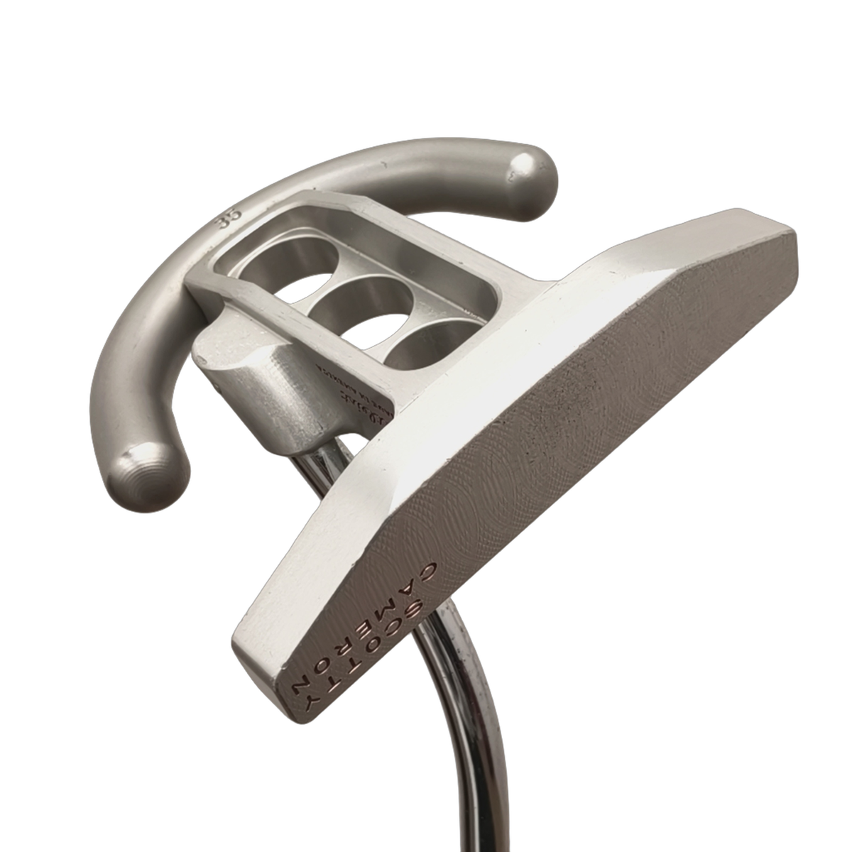 Titleist Scotty Cameron Futura Putter / 34" [model:birefnet-general] [bg:handrolled]