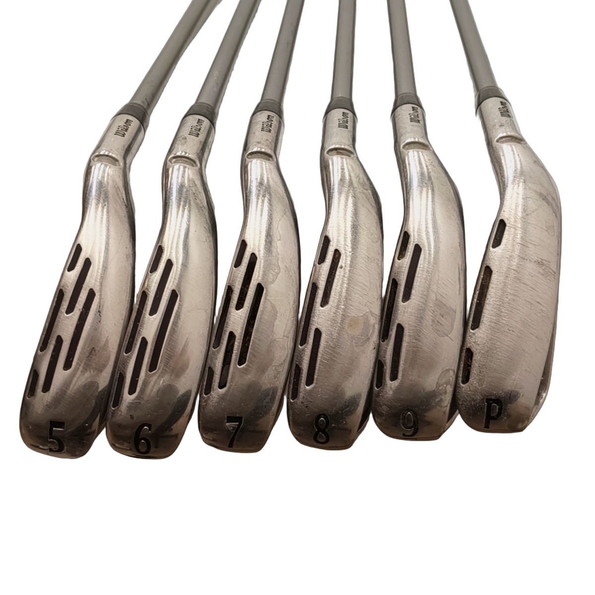 Wilson Staff D7 Jernsæt / 5-PW / Flex Regular / Grafit [model:birefnet-general] [bg:handrolled]