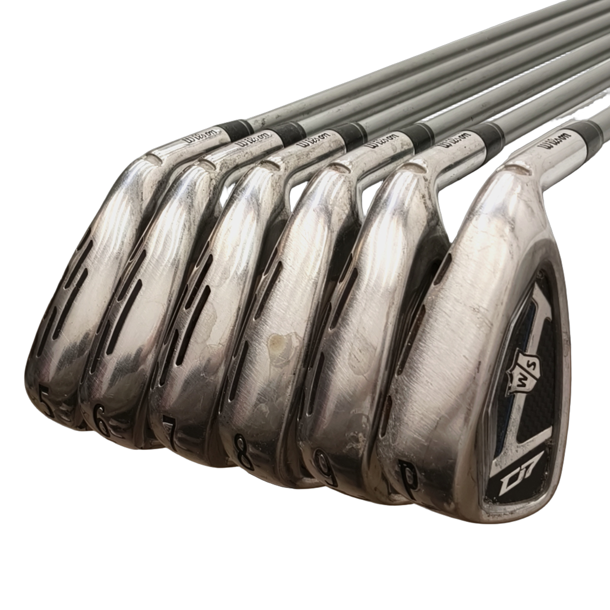 Wilson Staff D7 Jernsæt / 5-PW / Flex Regular / Grafit [model:birefnet-general] [bg:handrolled]