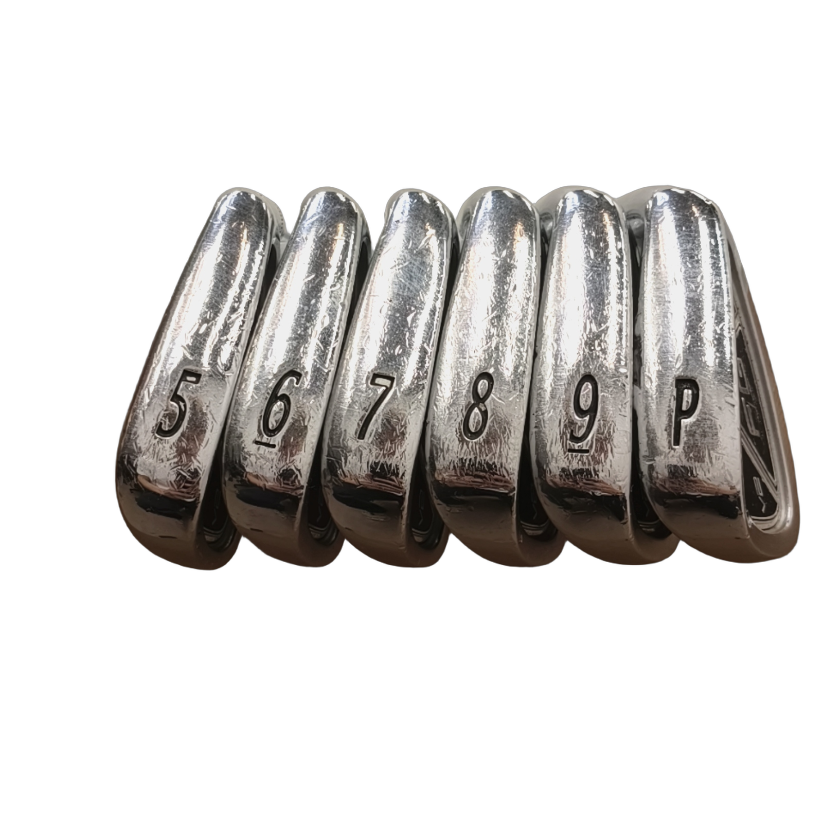 Wilson Staff FG Tour V2 Jernsæt / 5-PW / Flex Regular / Stål [model:birefnet-general] [bg:handrolled]