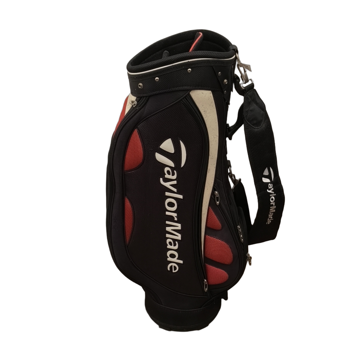 TaylorMade  Golf Bag / 5-Rum / Sort [model:birefnet-general] [bg:handrolled]