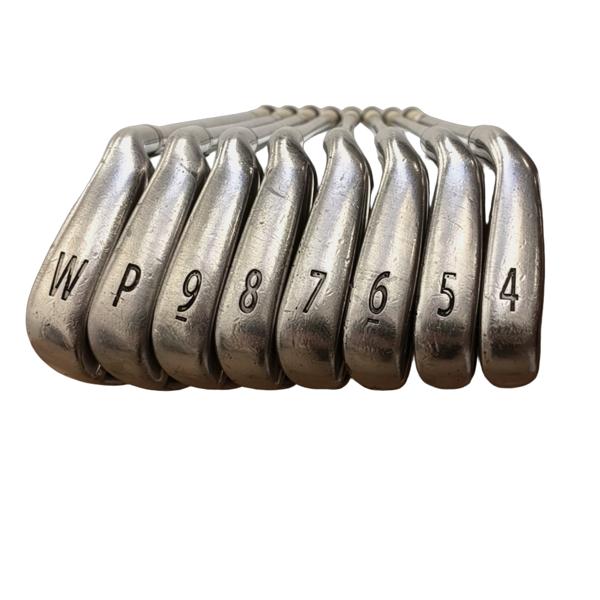 Titleist AP1 Jernsæt / 4-PW+GW / Flex Regular / Stål [model:birefnet-general] [bg:handrolled]