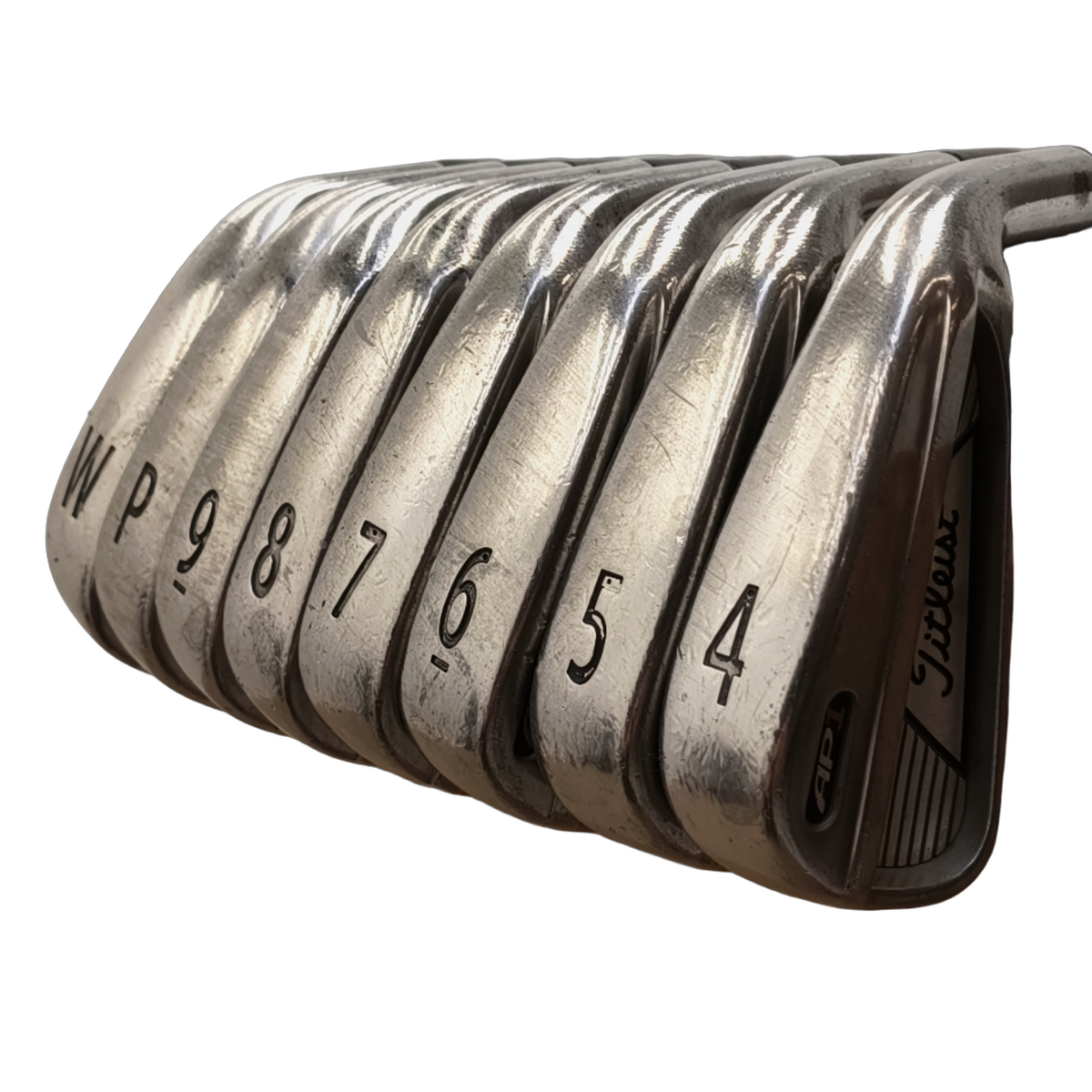 Titleist AP1 Jernsæt / 4-PW+GW / Flex Regular / Stål [model:birefnet-general] [bg:handrolled]