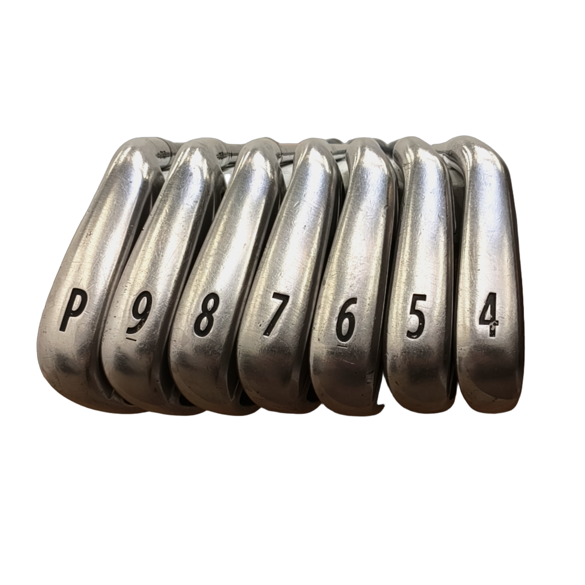 Titleist AP1 712 Jernsæt / 4-PW / Flex Regular / Grafit [model:birefnet-general] [bg:handrolled]