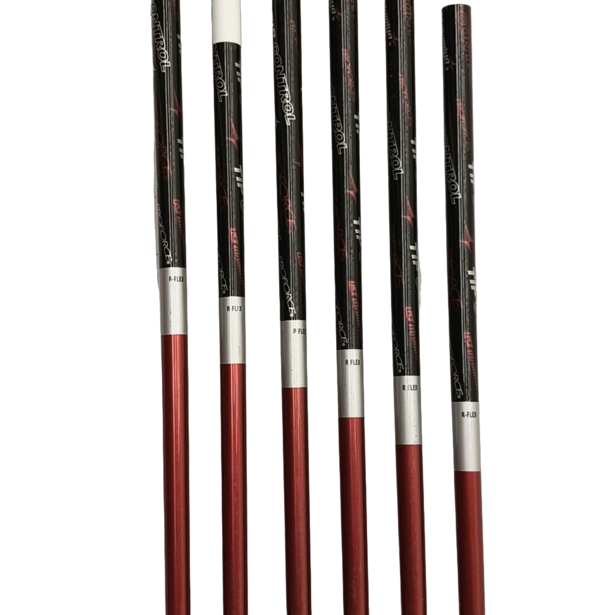 Wilson Staff Di11 Jernsæt / 5-PW / Flex Regular / Grafit [model:birefnet-general] [bg:handrolled]