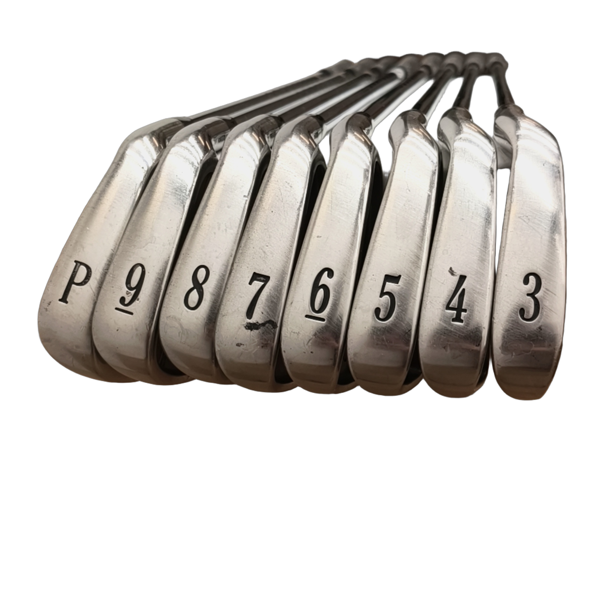 Titleist 775CB Jernsæt / 3-PW / Flex Regular / Stål [model:birefnet-general] [bg:handrolled]