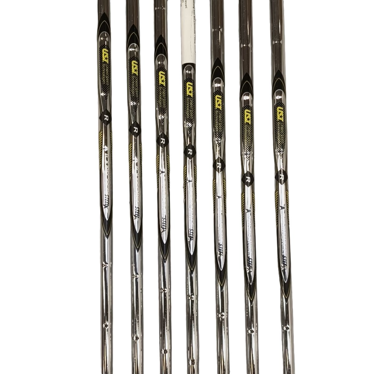 MD Golf Superstrong  Jernsæt / 4-PW / Flex Regular / Stål [model:birefnet-general] [bg:handrolled]