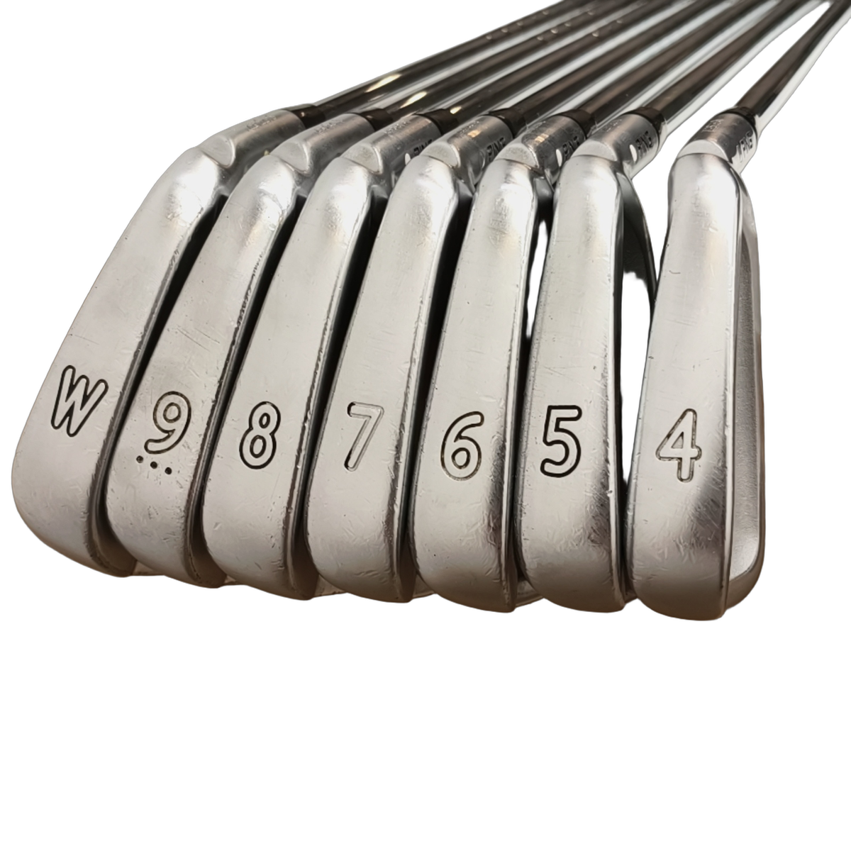PING Iblade Jernsæt / 4-PW / Flex Regular / Stål [model:birefnet-general] [bg:handrolled]