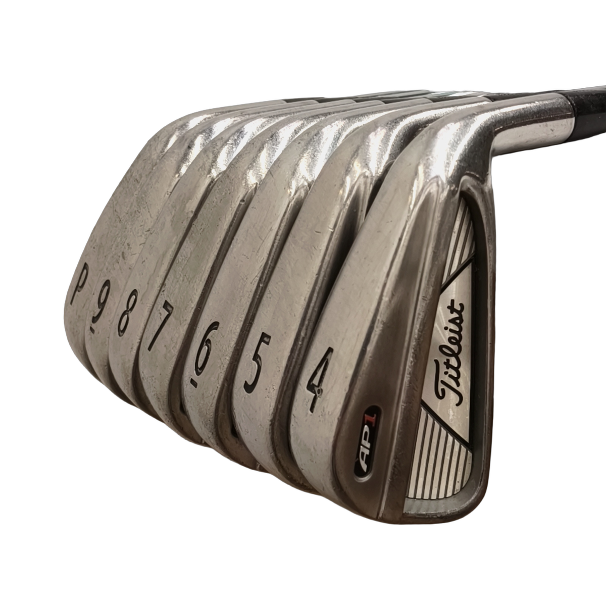 Titleist AP1 Iron Set / 4-PW / Flex Regular / Steel [model:birefnet-general] [bg:handrolled]
