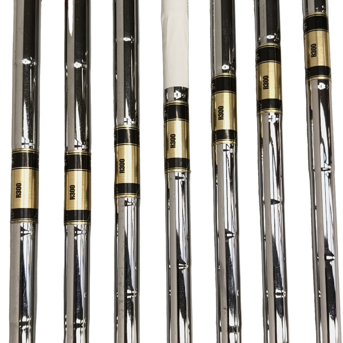 Titleist AP1 Iron Set / 4-PW / Flex Regular / Steel [model:birefnet-general] [bg:handrolled]