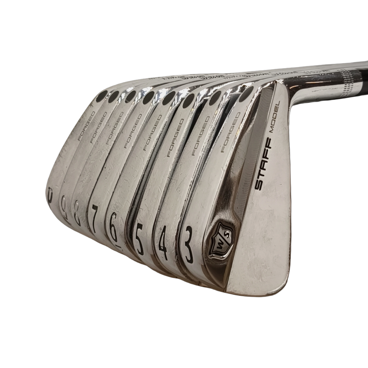 Wilson Staff Model 2024 Iron Set / 3-PW / Flex X-Stiff / Steel [model:birefnet-general] [bg:handrolled]