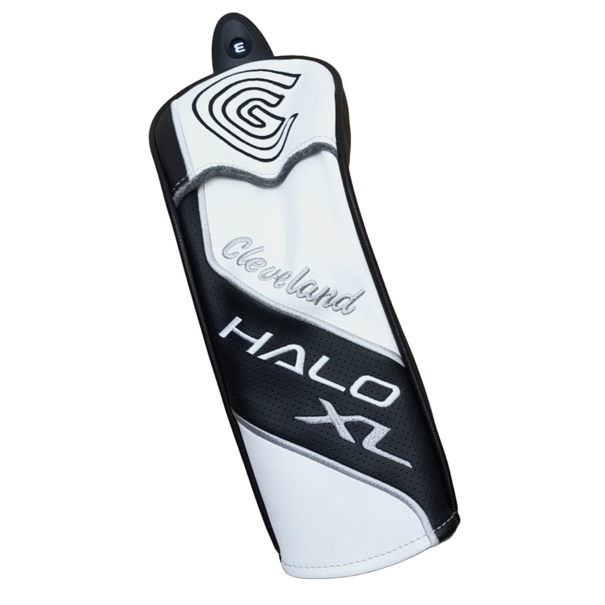 Cleveland Halo XL Fairway Wood / Flex Ladies / #5/18 [model:birefnet-general] [bg:handrolled]
