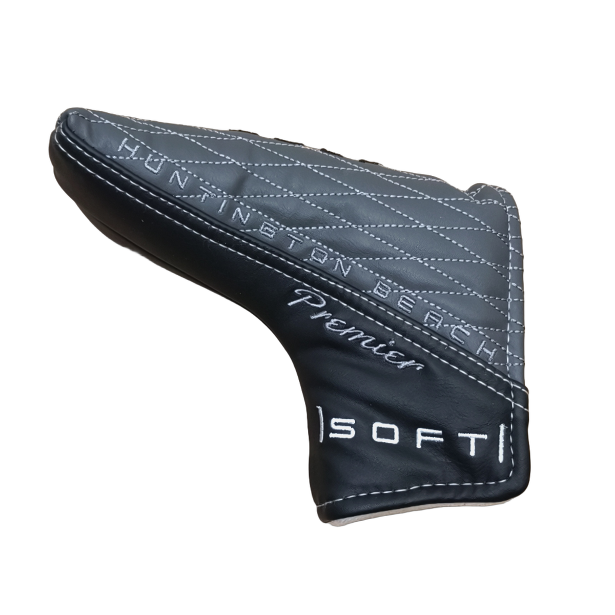 Cleveland Huntington Beach Soft Premier #4 Putter / 33" [model:birefnet-general] [bg:handrolled]