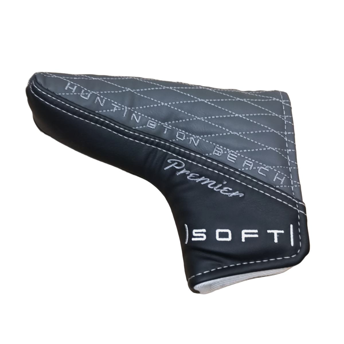 Cleveland Huntington Beach Soft Premier #4 Putter / 33" [model:birefnet-general] [bg:handrolled]
