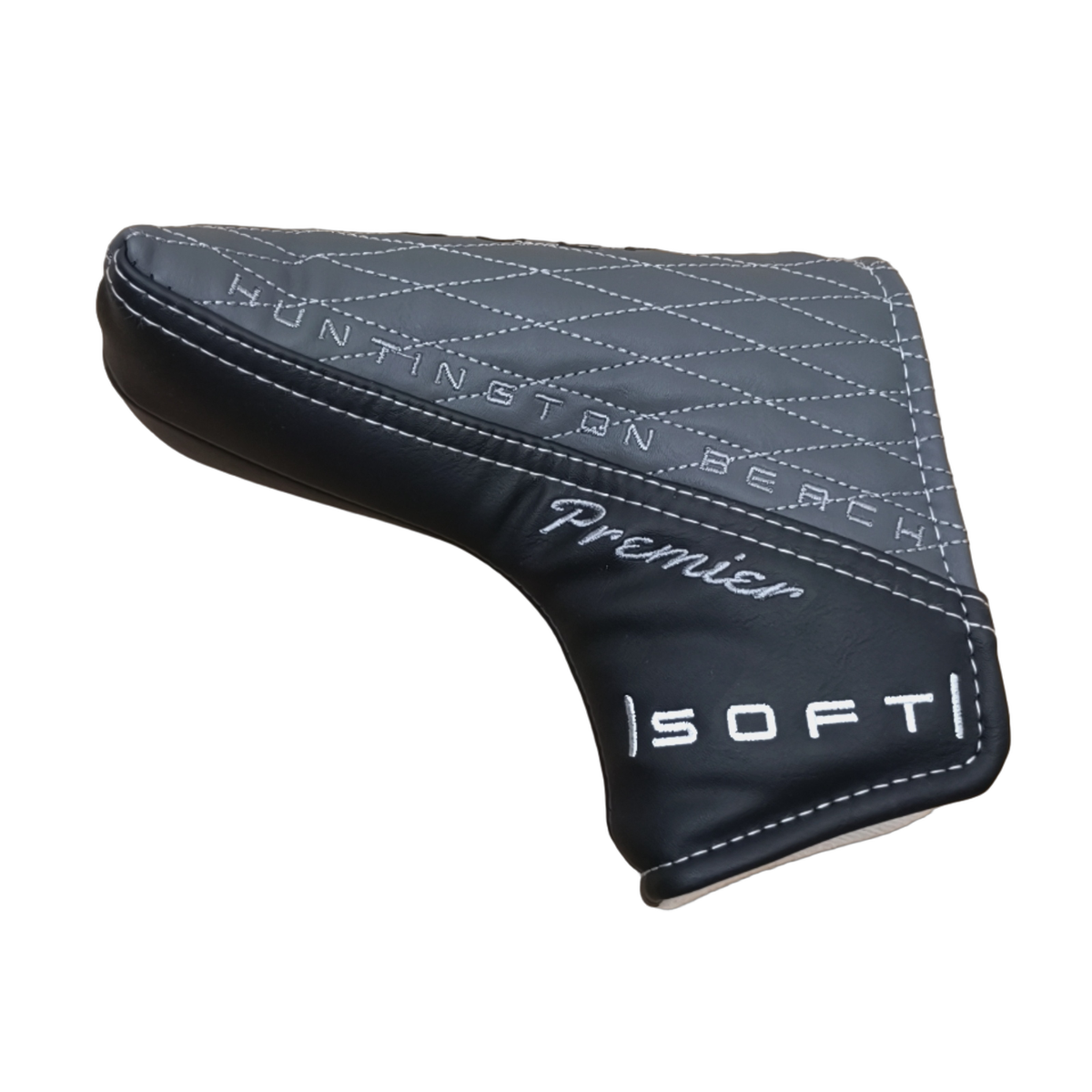 Cleveland Huntington Beach Soft Premier #4 Putter / 33" [model:birefnet-general] [bg:handrolled]