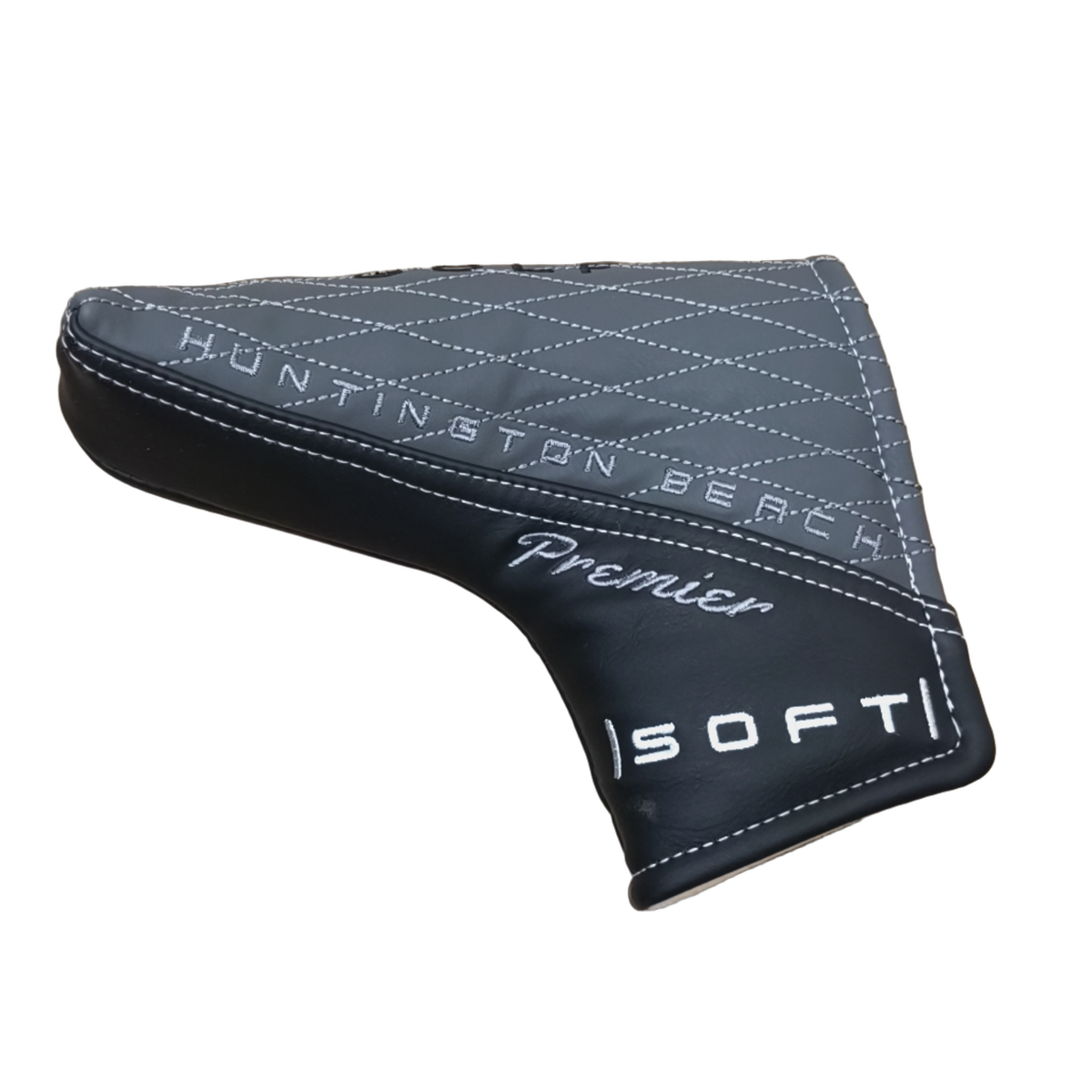 Cleveland Huntington Beach Soft Premier #4 Putter / 33" [model:birefnet-general] [bg:handrolled]