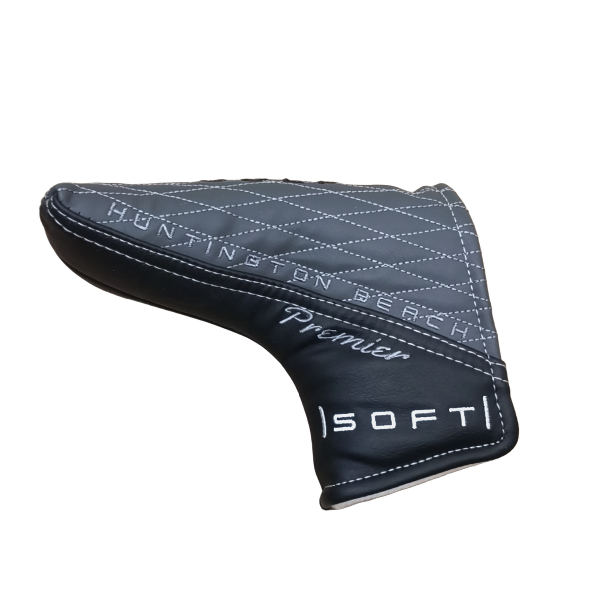 Cleveland Huntington Beach Soft Premier #4 Putter / 33" [model:birefnet-general] [bg:handrolled]