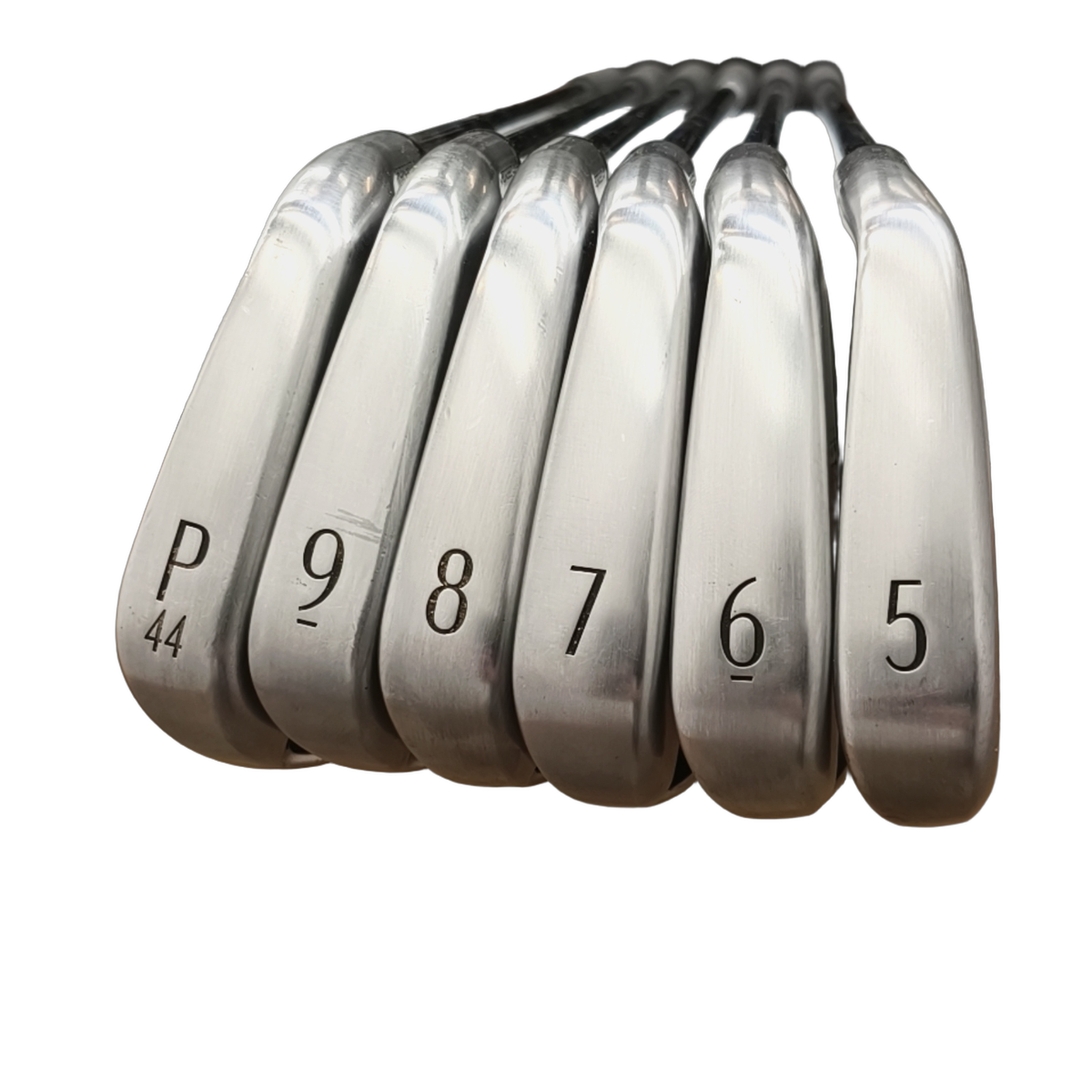 Titleist T150 Gen4 Set di ferri / 5-PW / Flex Regular / Acciaio [model:birefnet-general] [bg:handrolled]