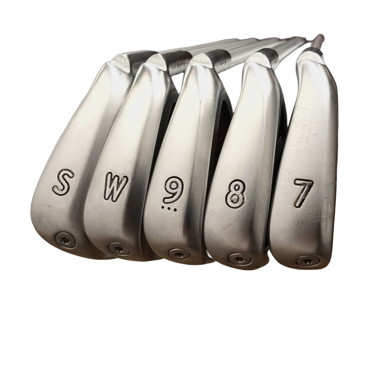 PING G Le2 Zestaw żelaz / 7-PW+SW / Flex Ladies / Grafit [model:birefnet-general] [bg:handrolled]