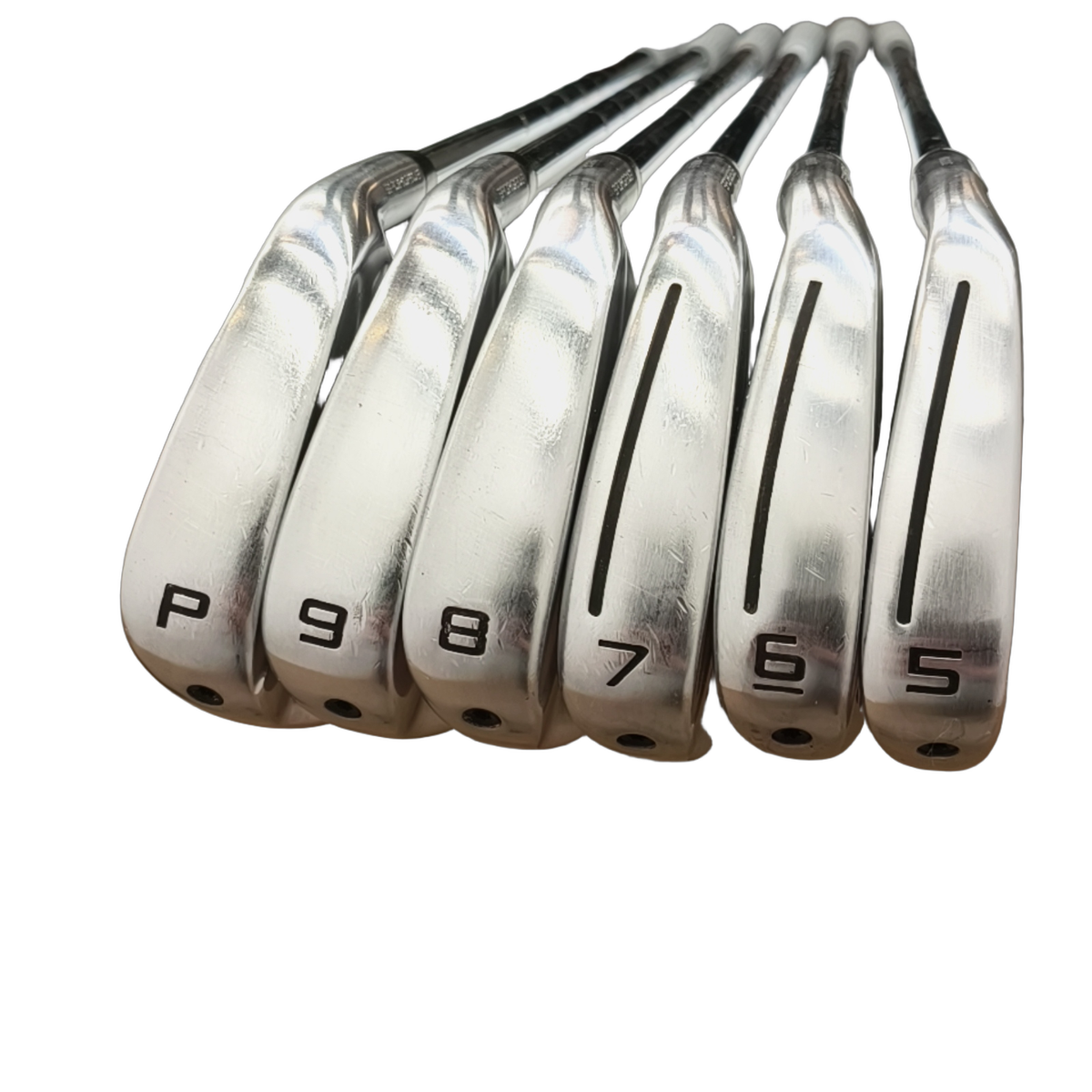 TaylorMade P790 2025 Eisenset / 5-PW / Flex Stiff / Stahl [model:birefnet-general] [bg:handrolled]